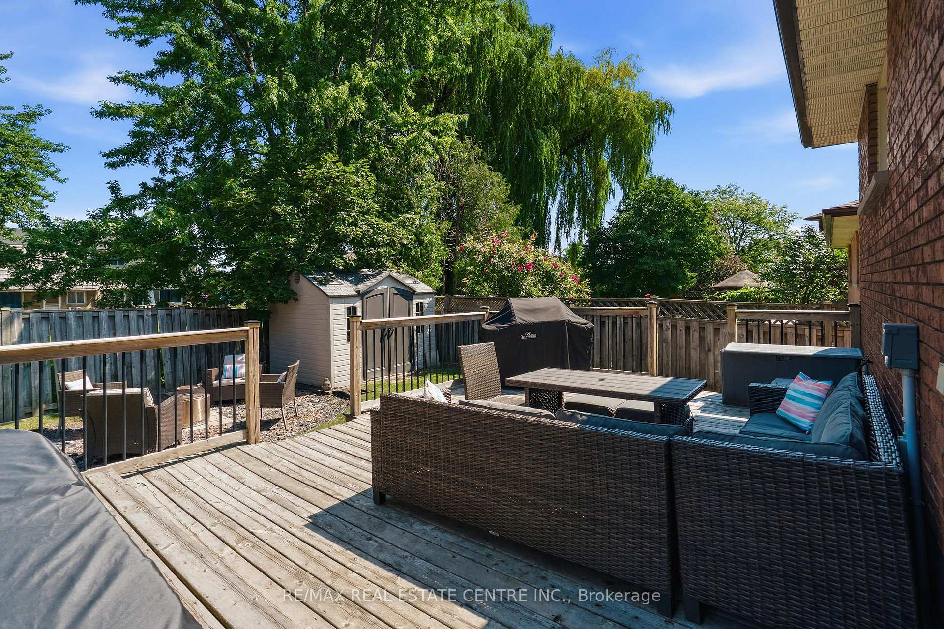 Photo 48 of 39 Trenholme Crescent, Hamilton, Trenholme — HOMEH