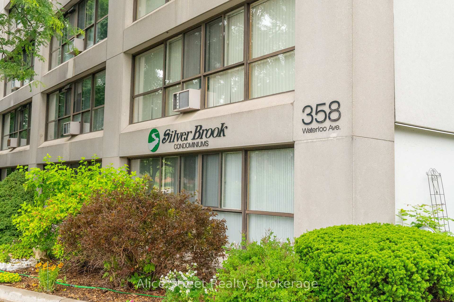 Photo 3 of Unit 607, 358 Waterloo Avenue, Guelph, Junction/Onward Willow — HOMEH