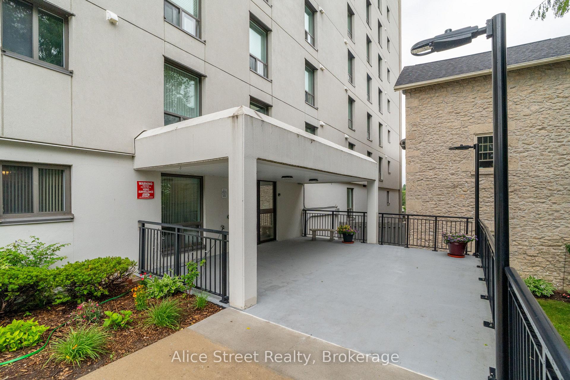 Photo 4 of Unit 607, 358 Waterloo Avenue, Guelph, Junction/Onward Willow — HOMEH