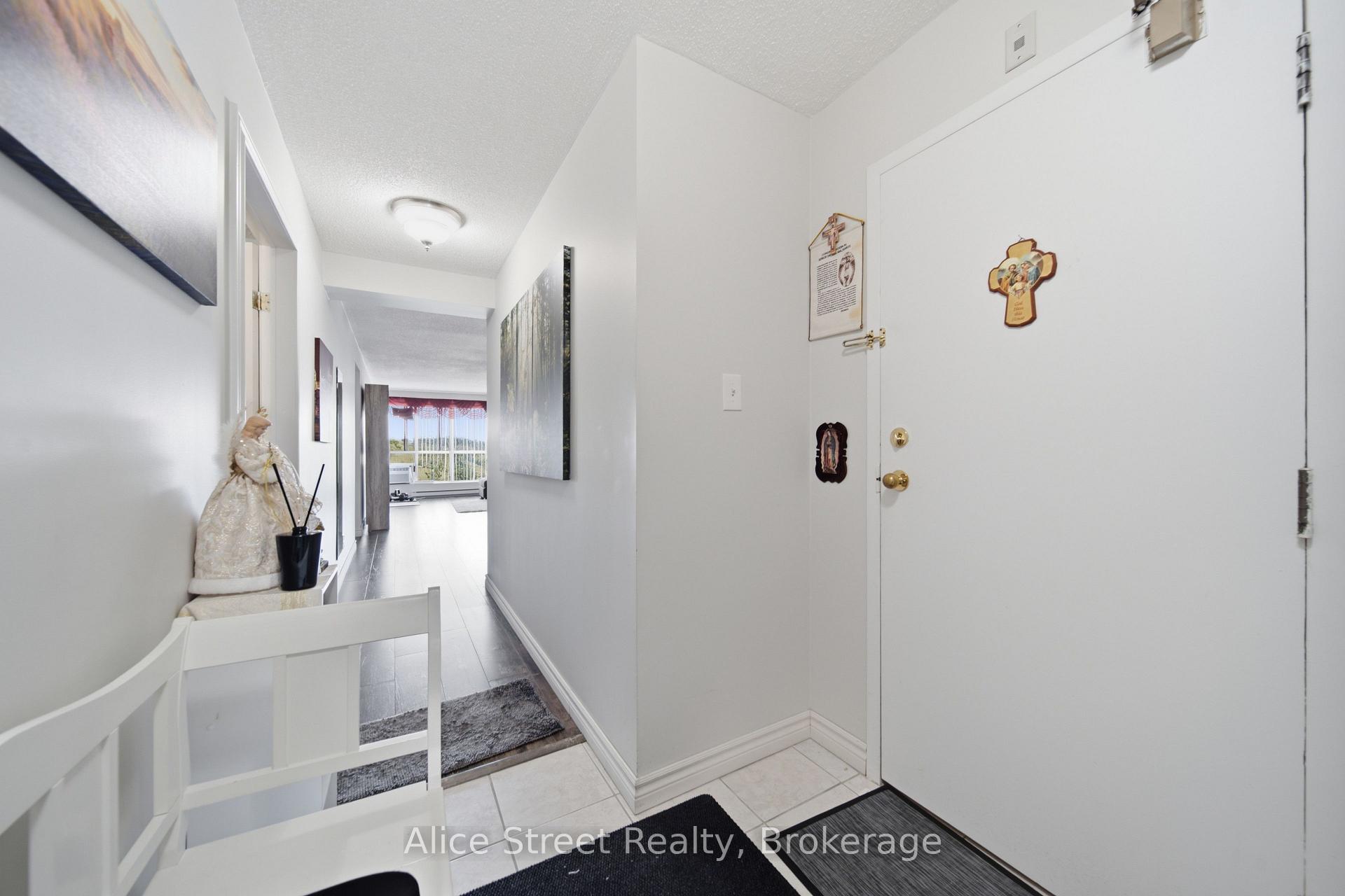Photo 6 of Unit 607, 358 Waterloo Avenue, Guelph, Junction/Onward Willow — HOMEH
