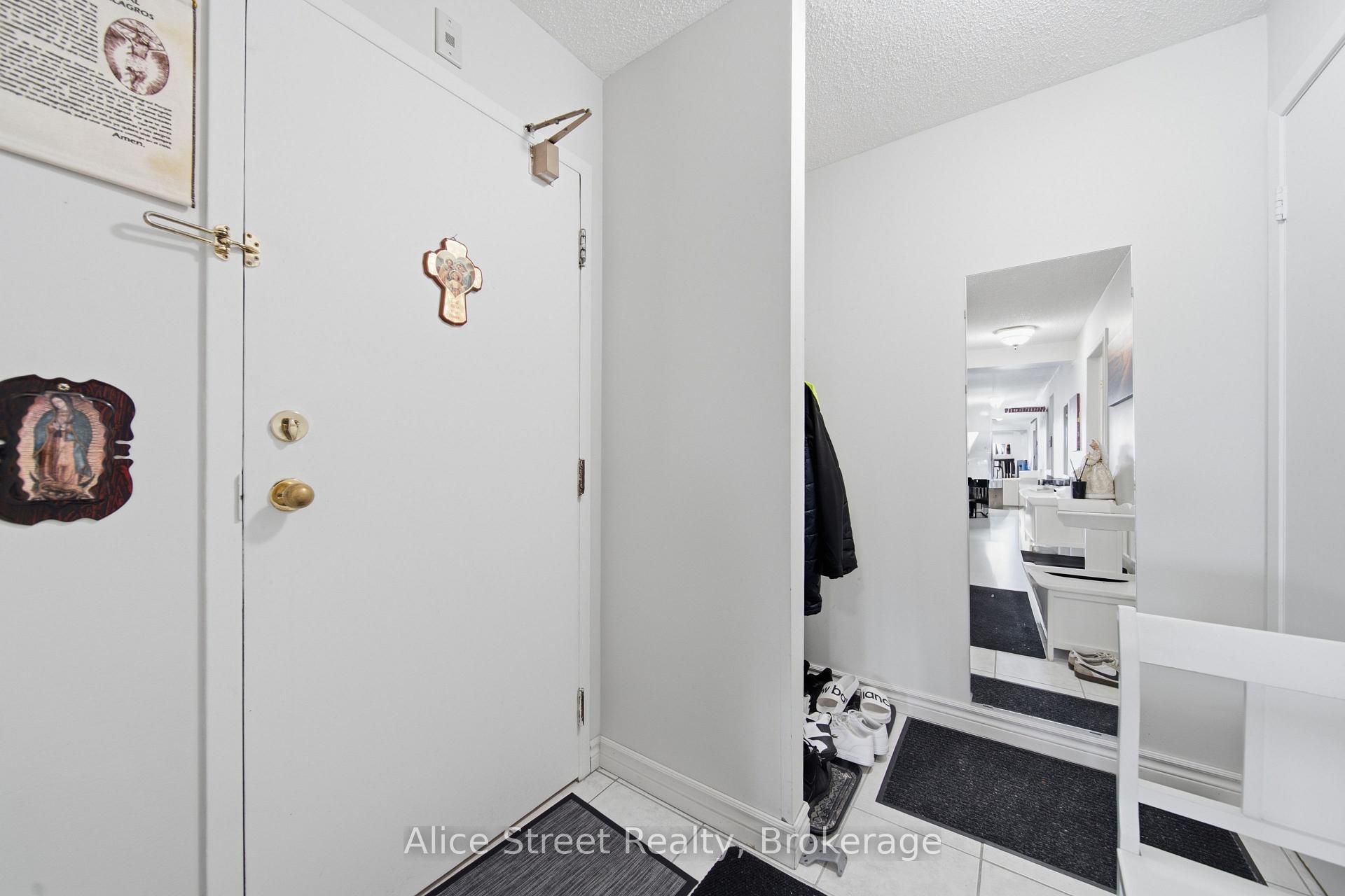 Photo 7 of Unit 607, 358 Waterloo Avenue, Guelph, Junction/Onward Willow — HOMEH