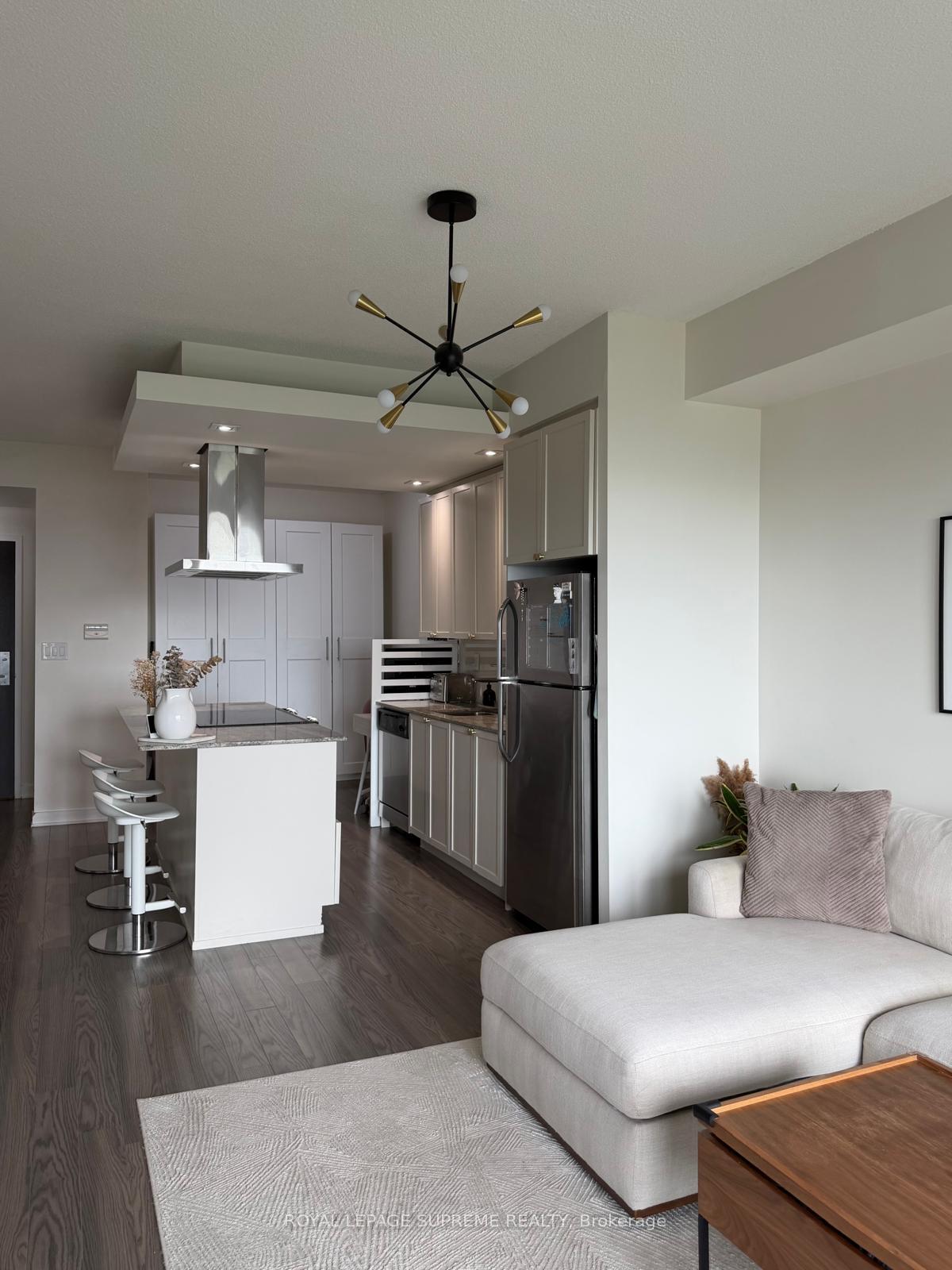 Photo 3 of Unit 1429, 165 Legion Road, Etobicoke, Mimico — HOMEH