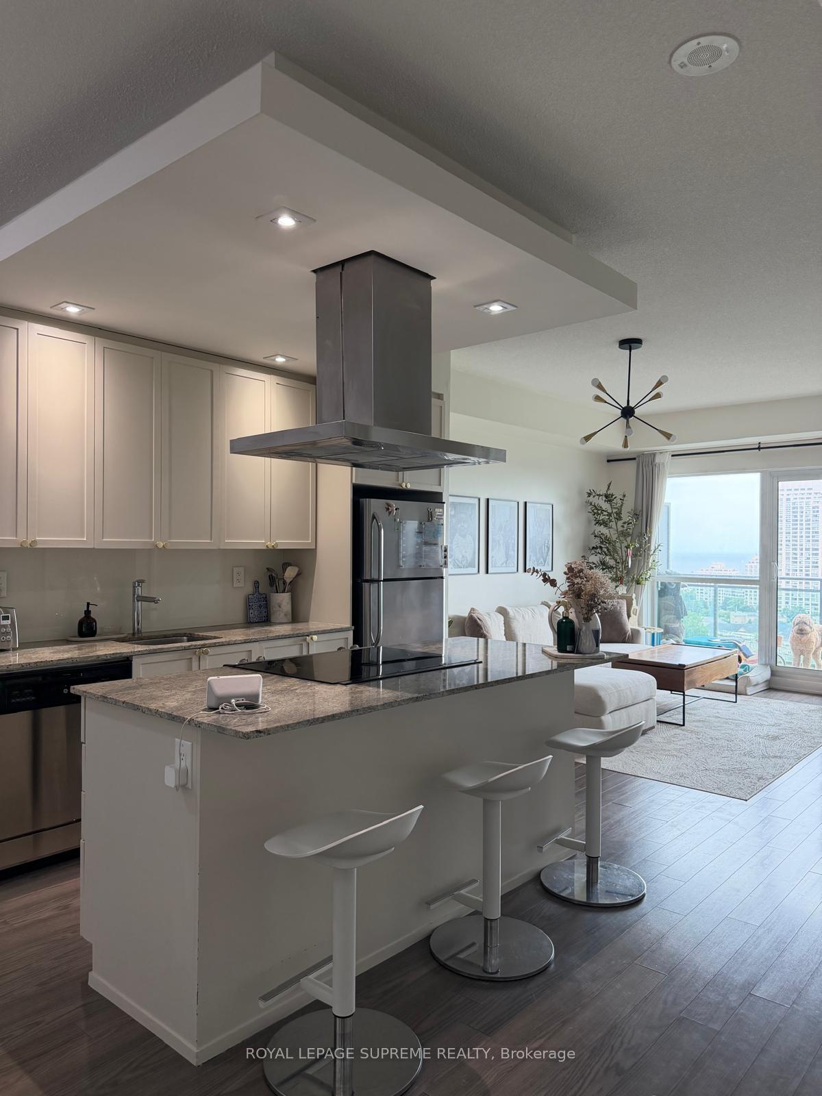 Photo 7 of Unit 1429, 165 Legion Road, Etobicoke, Mimico — HOMEH