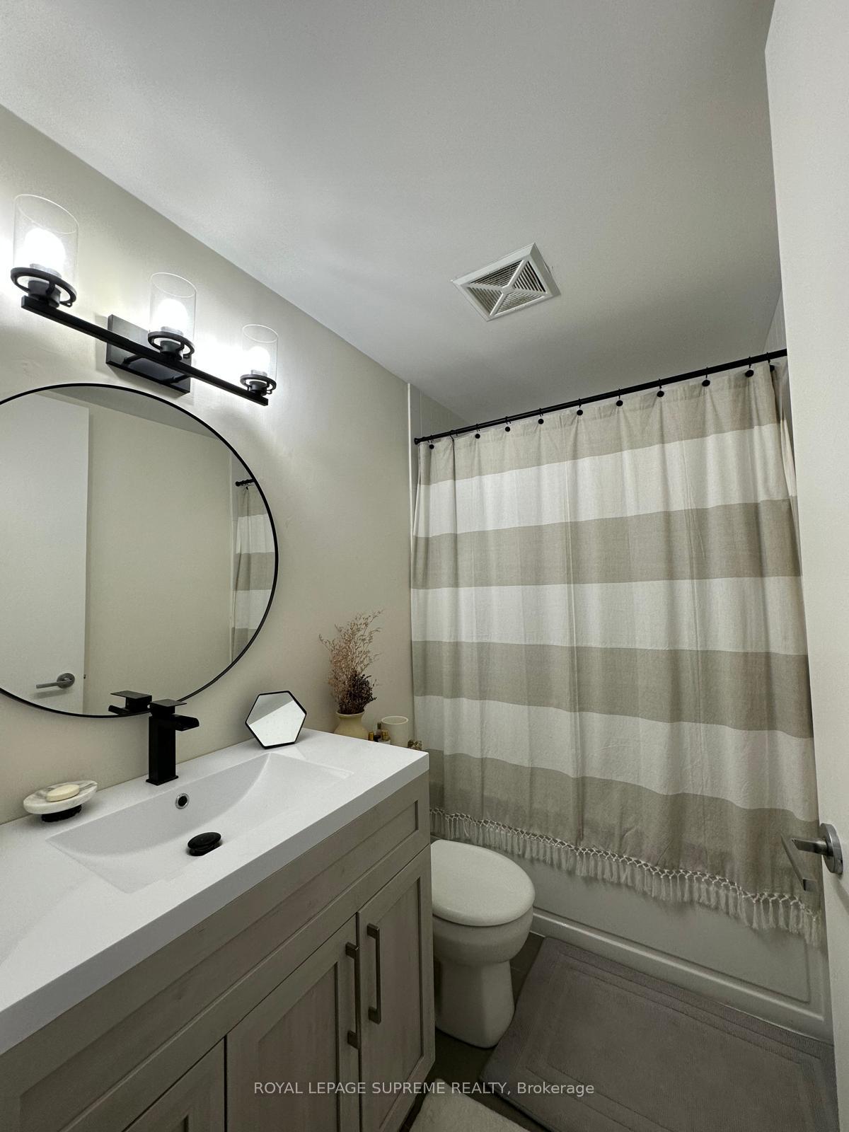 Photo 17 of Unit 1429, 165 Legion Road, Etobicoke, Mimico — HOMEH