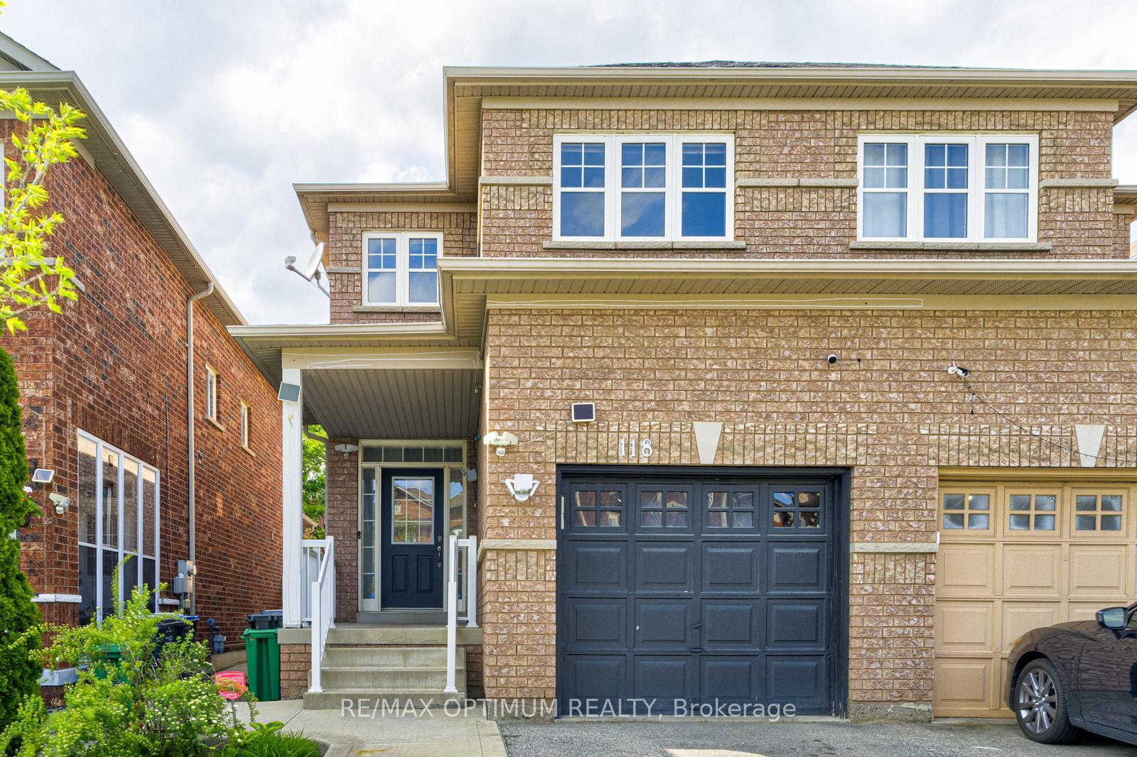 Photo 3 of 118 Nathaniel Crescent, Brampton, Bram West — HOMEH
