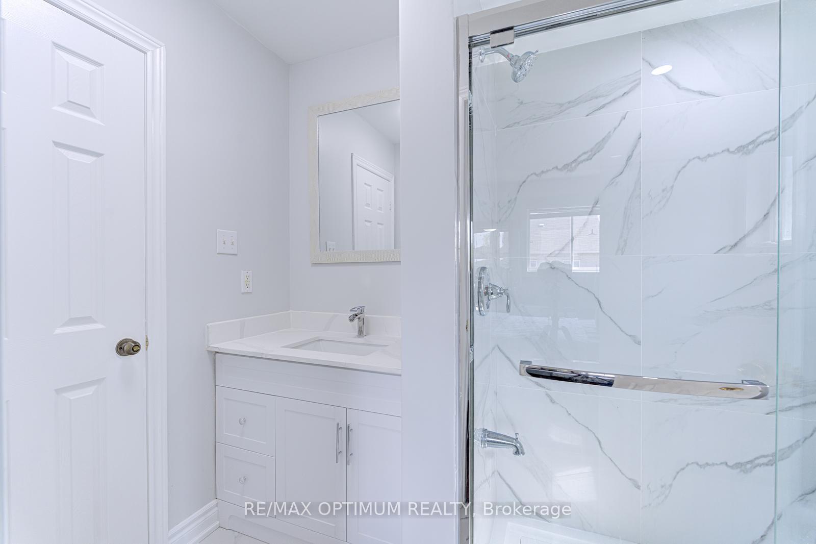 Photo 29 of 118 Nathaniel Crescent, Brampton, Bram West — HOMEH