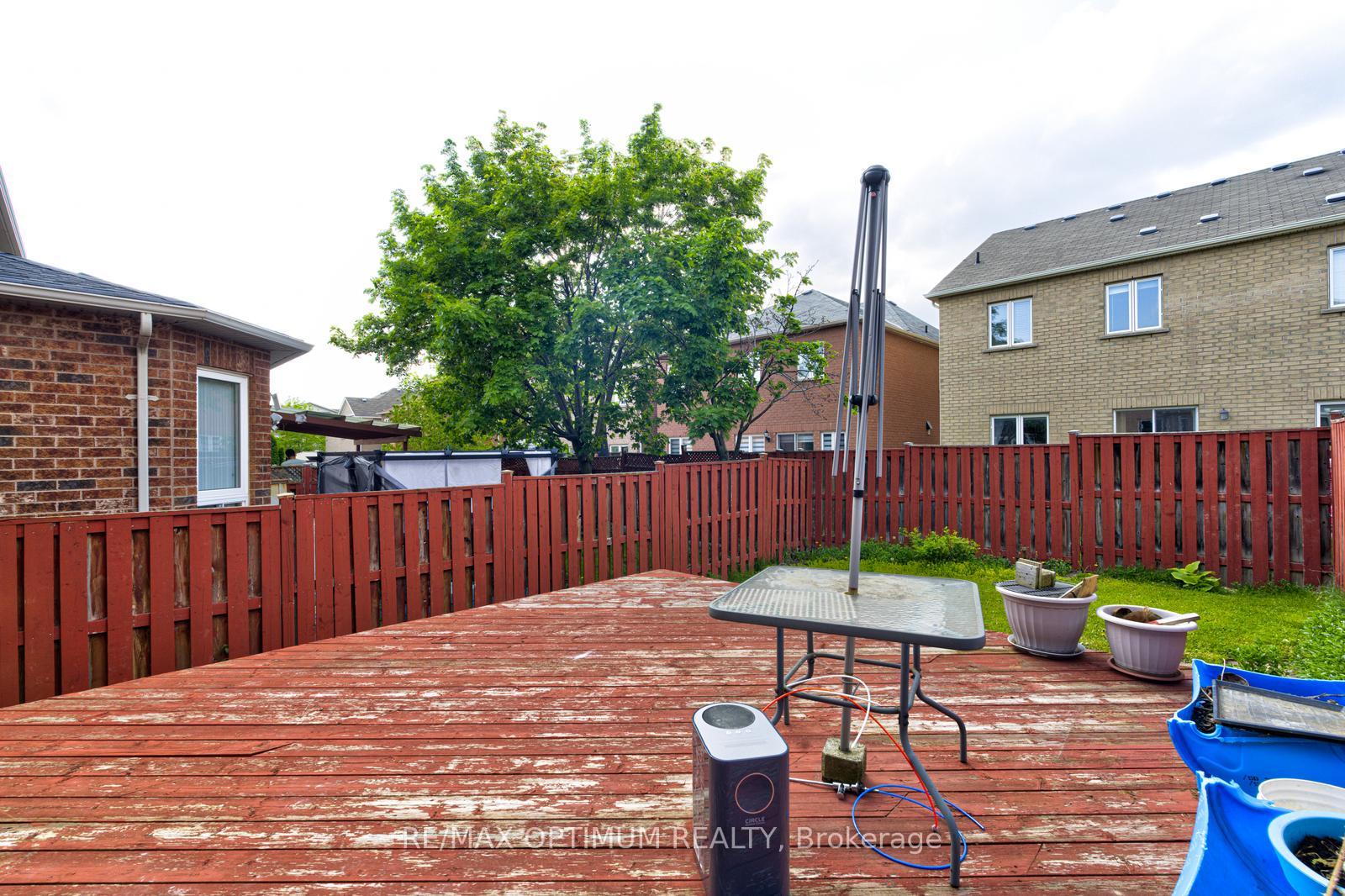 Photo 40 of 118 Nathaniel Crescent, Brampton, Bram West — HOMEH