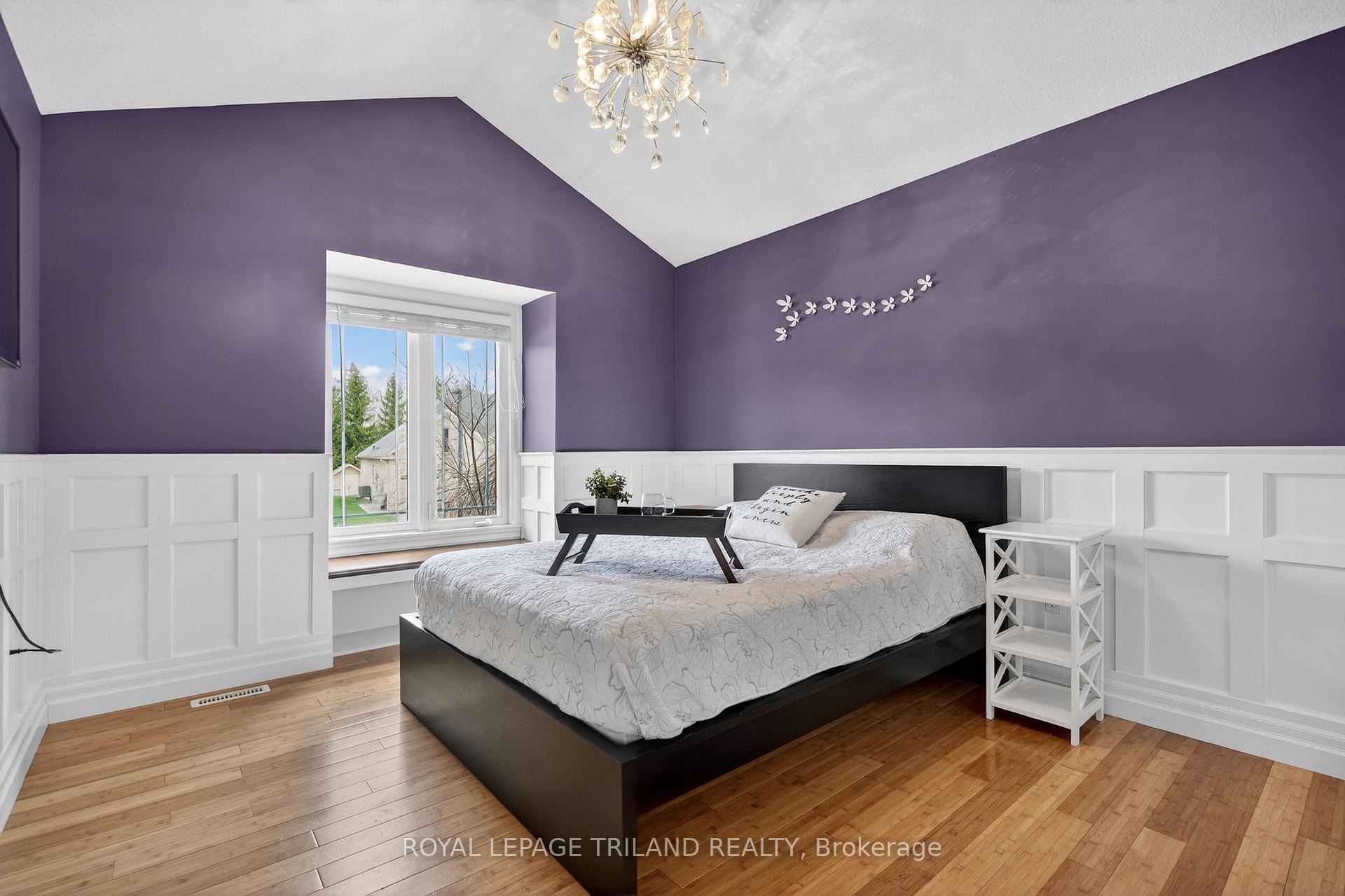 Photo 13 of 24 Earlscourt Terrace, Middlesex Centre, Kilworth — HOMEH