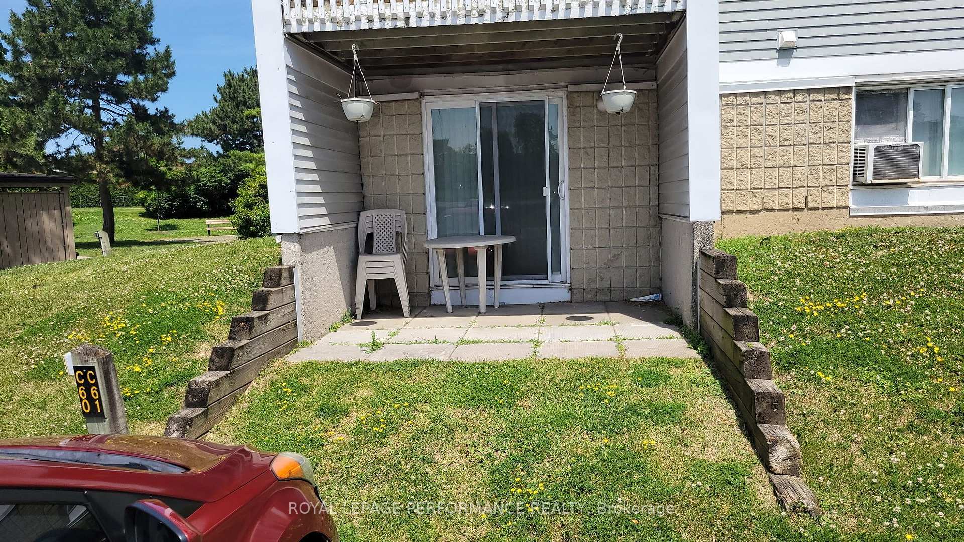 Photo 2 of Unit 109, 212 Viewmount Drive, Ottawa, Borden Farm/Stewart Farm/Carleton Heights/Parkwood Hills — HOMEH