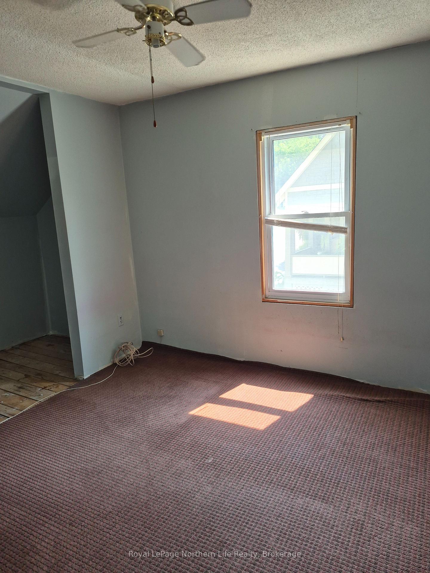 Photo 8 of 460 Earl Street, Mattawa — HOMEH