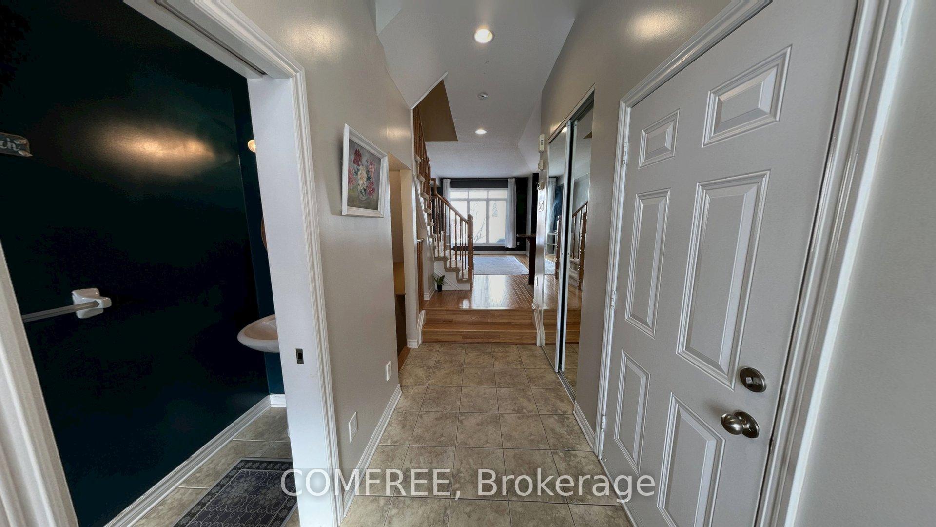Photo 4 of 294 Waymark Crescent, Ottawa, Kanata - Emerald Meadows/Trailwest — HOMEH