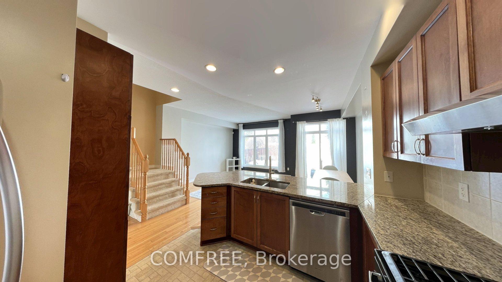 Photo 8 of 294 Waymark Crescent, Ottawa, Kanata - Emerald Meadows/Trailwest — HOMEH