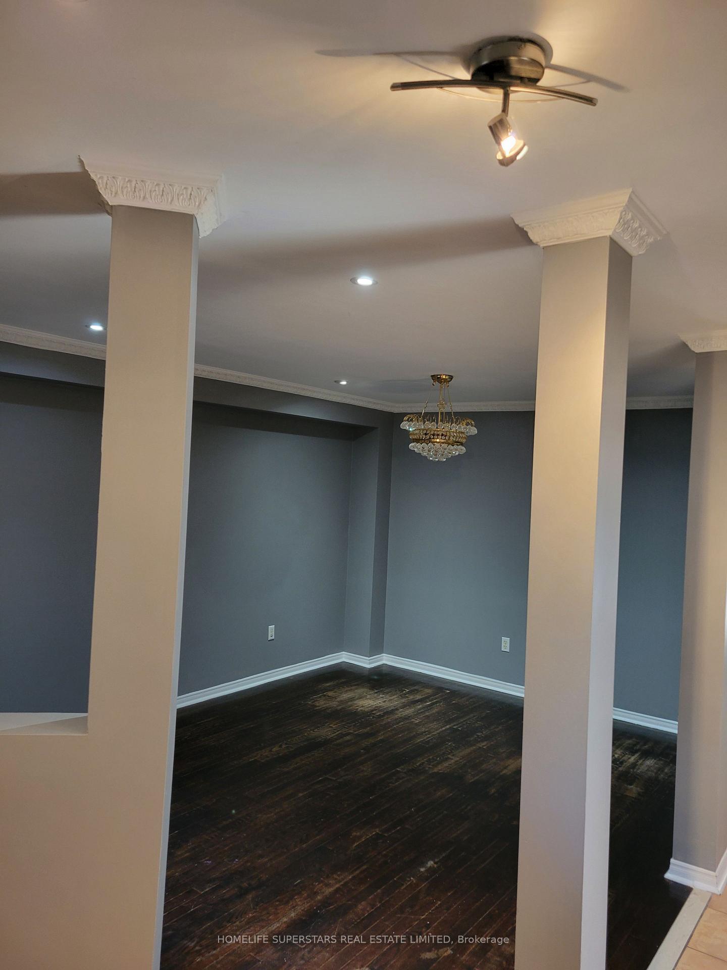 Photo 6 of 3784 Forest Bluff Crescent, Mississauga, Lisgar — HOMEH