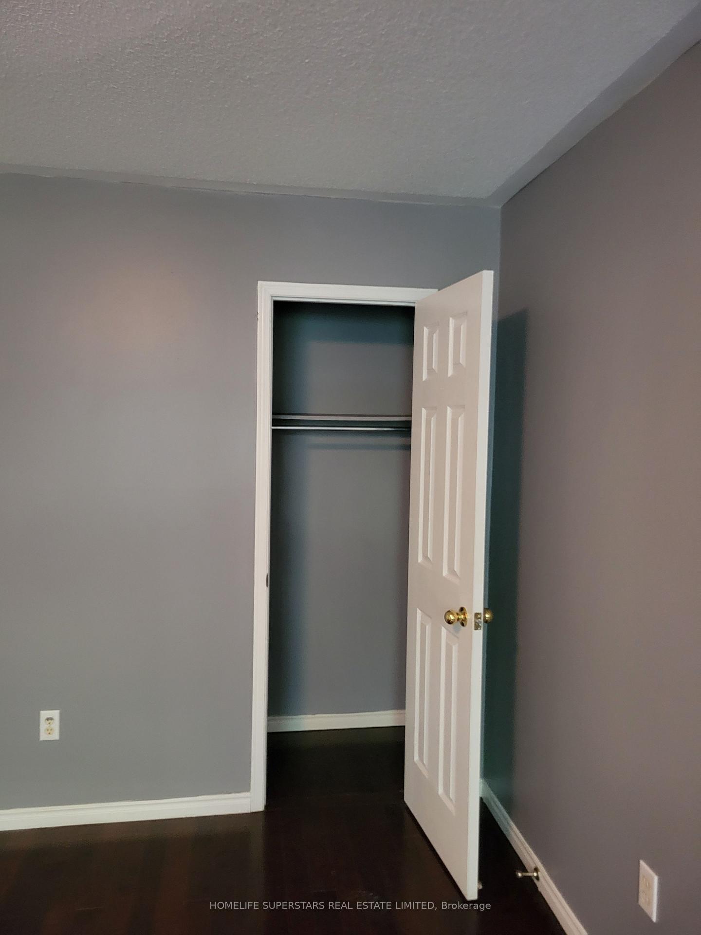 Photo 15 of 3784 Forest Bluff Crescent, Mississauga, Lisgar — HOMEH