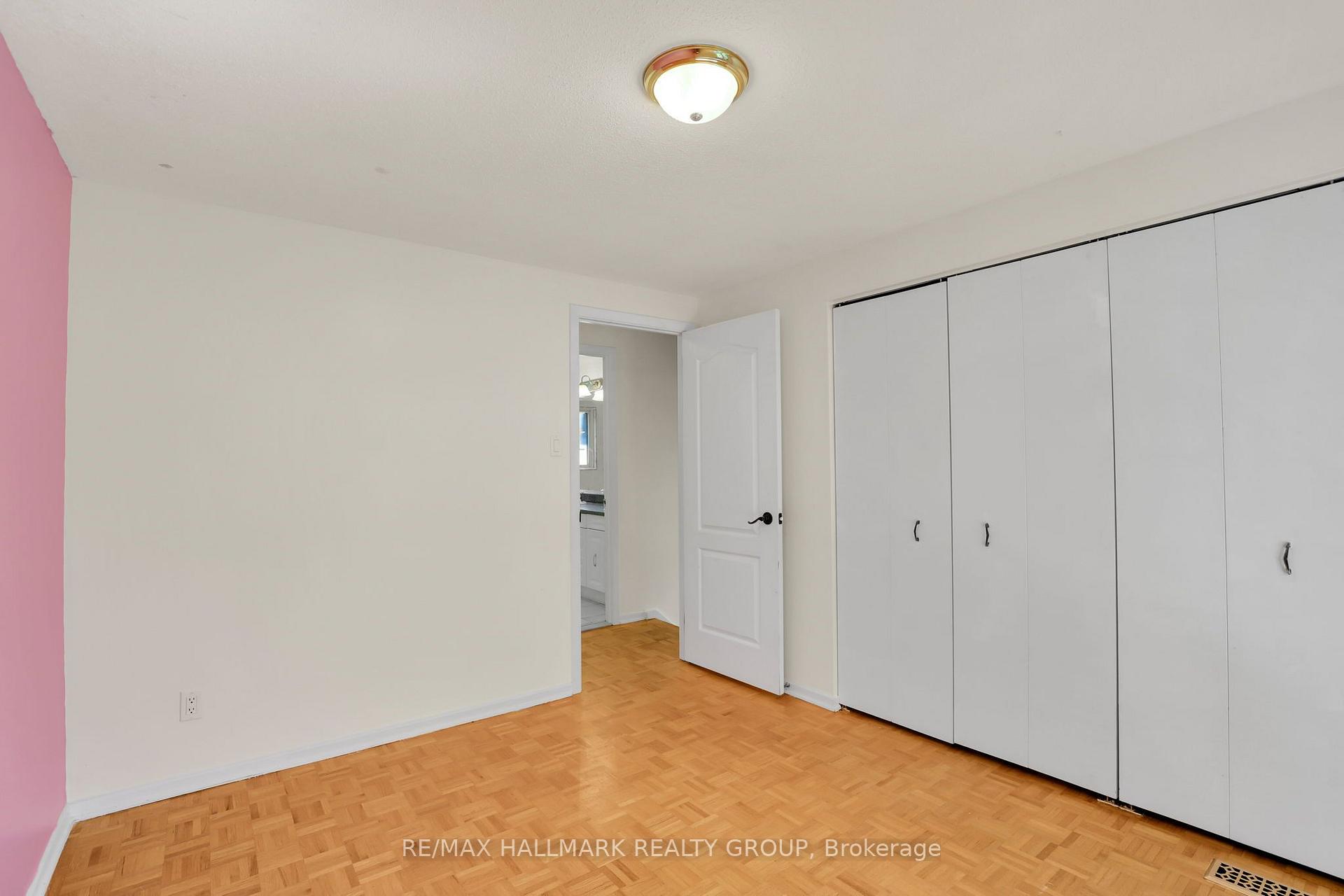 Photo 19 of 45 Larkin Drive, Ottawa, Barrhaven - Pheasant Run — HOMEH