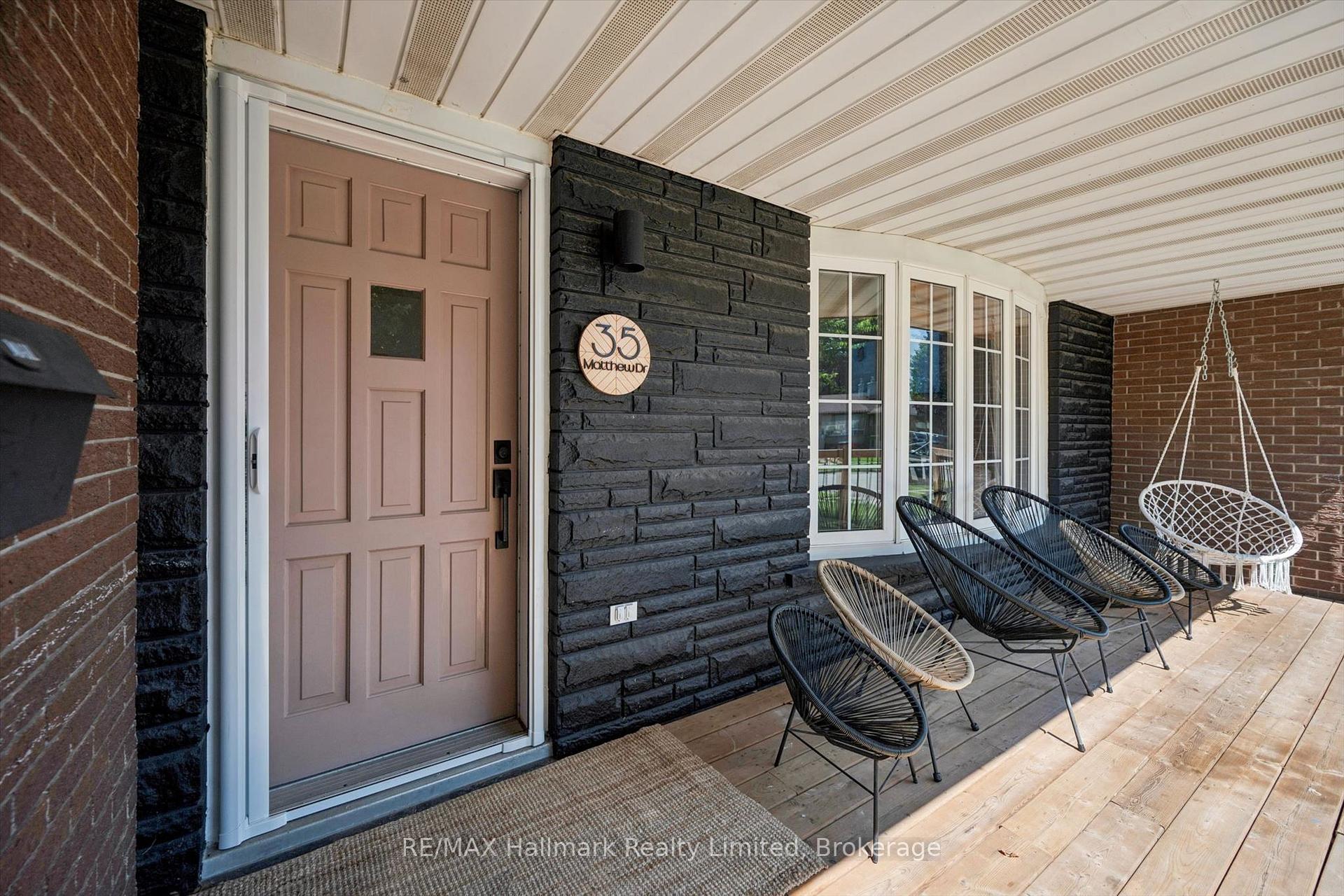 Photo 4 of 35 Matthew Drive, Guelph, Willow West/Sugarbush/West Acres — HOMEH