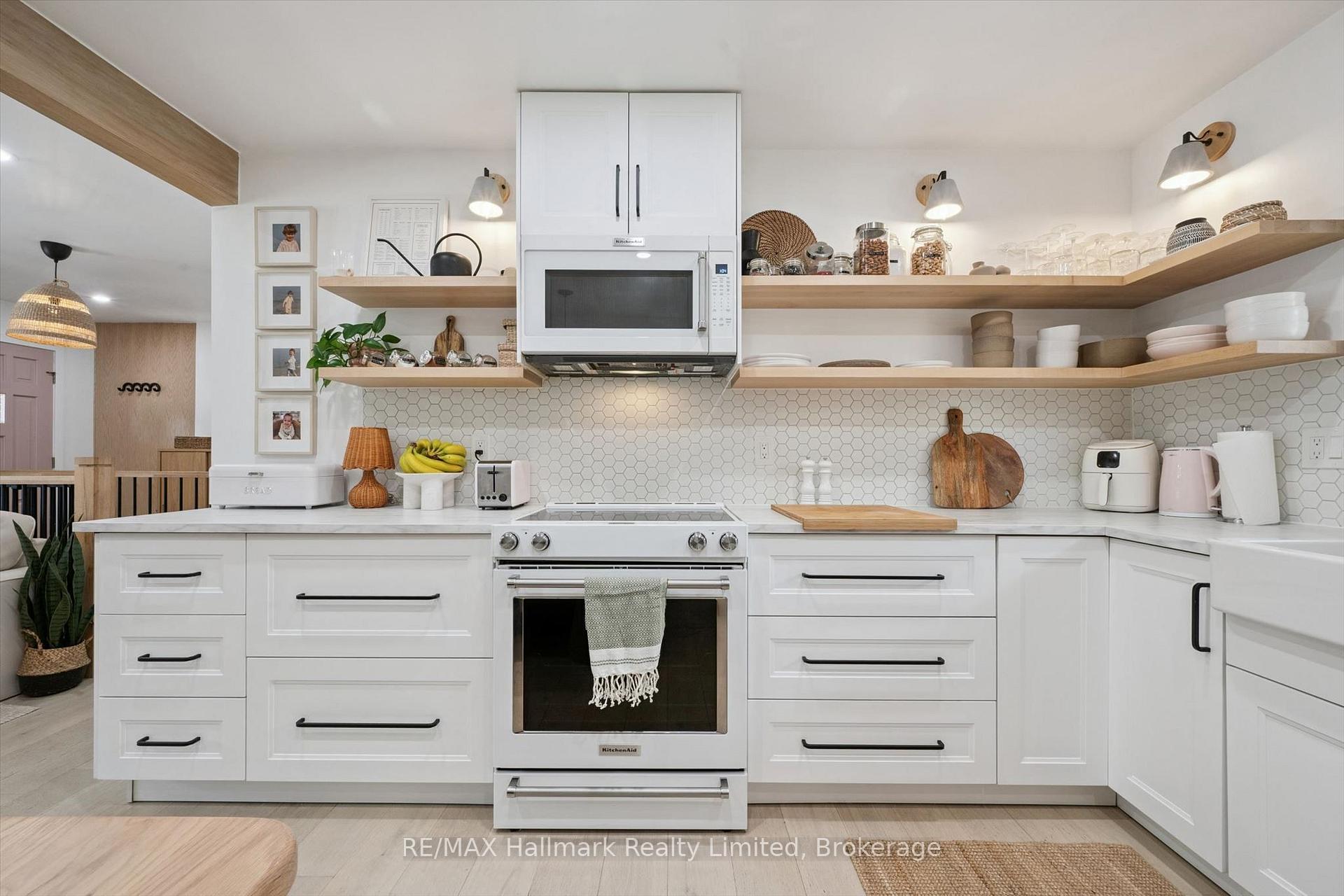 Photo 14 of 35 Matthew Drive, Guelph, Willow West/Sugarbush/West Acres — HOMEH