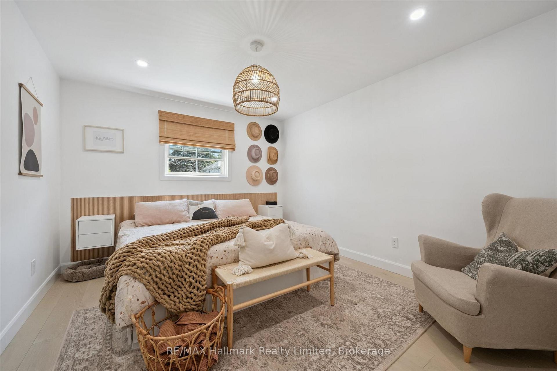 Photo 17 of 35 Matthew Drive, Guelph, Willow West/Sugarbush/West Acres — HOMEH