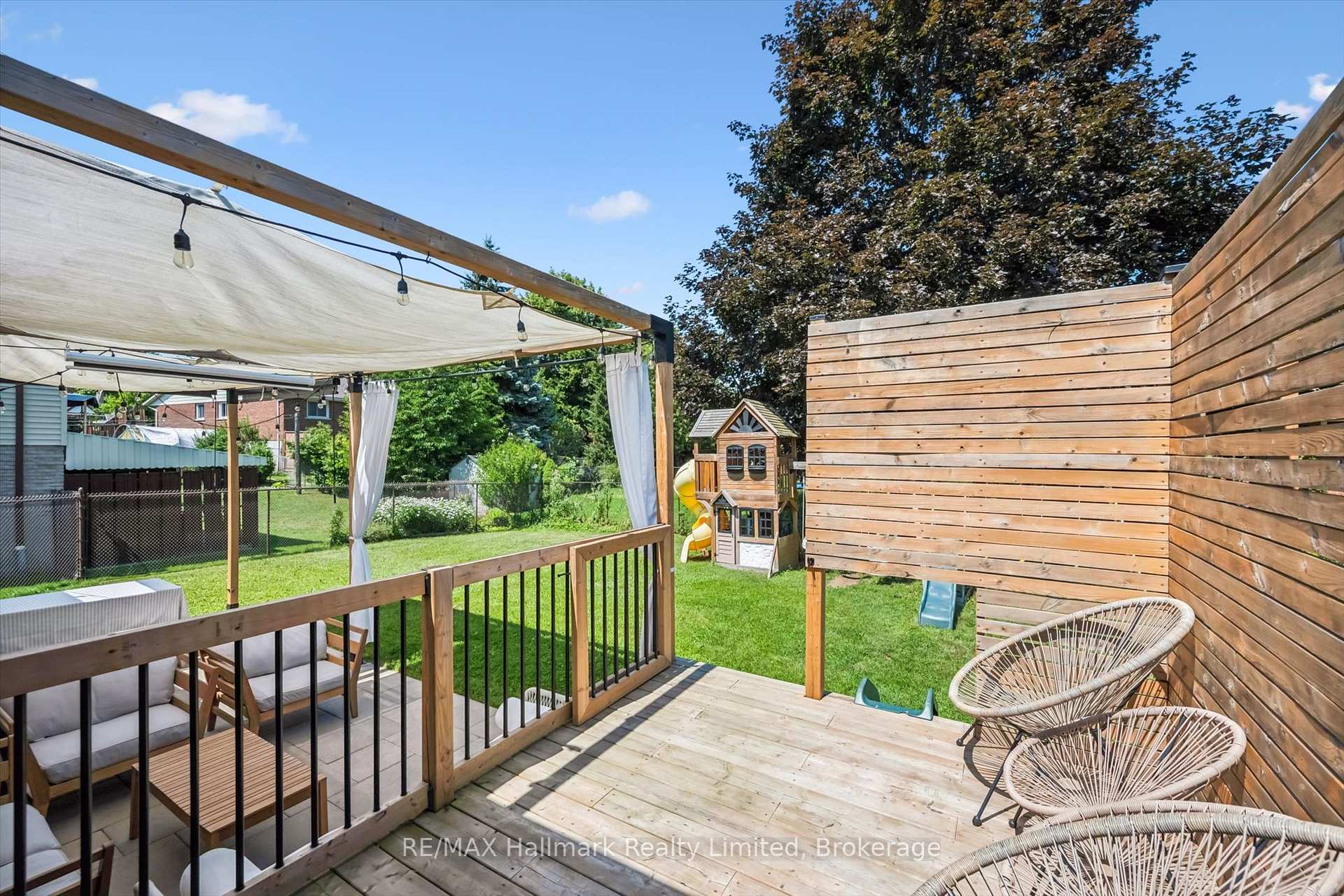 Photo 38 of 35 Matthew Drive, Guelph, Willow West/Sugarbush/West Acres — HOMEH