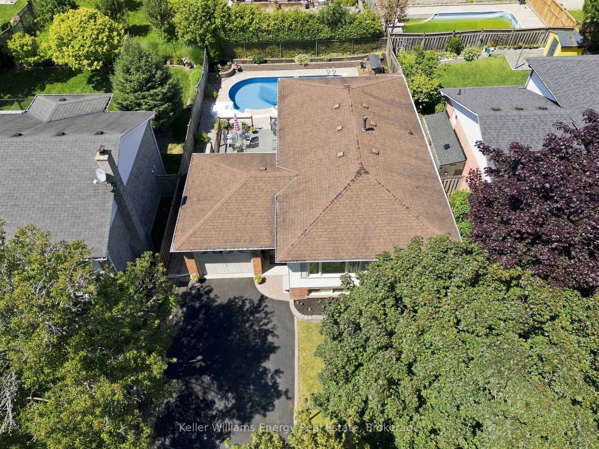 Photo 5 of 860 Copperfield Drive, Oshawa, Eastdale — HOMEH