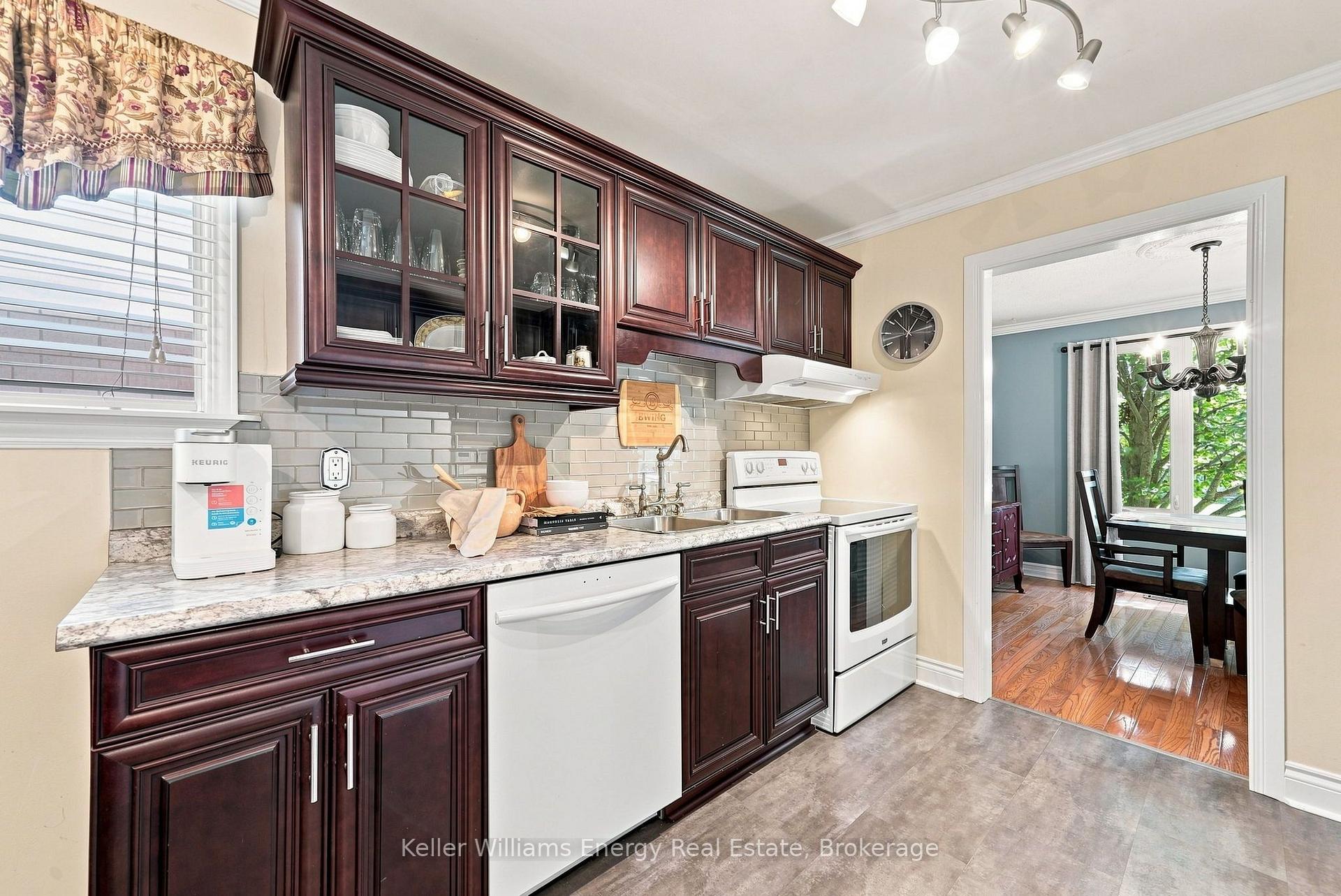 Photo 9 of 860 Copperfield Drive, Oshawa, Eastdale — HOMEH
