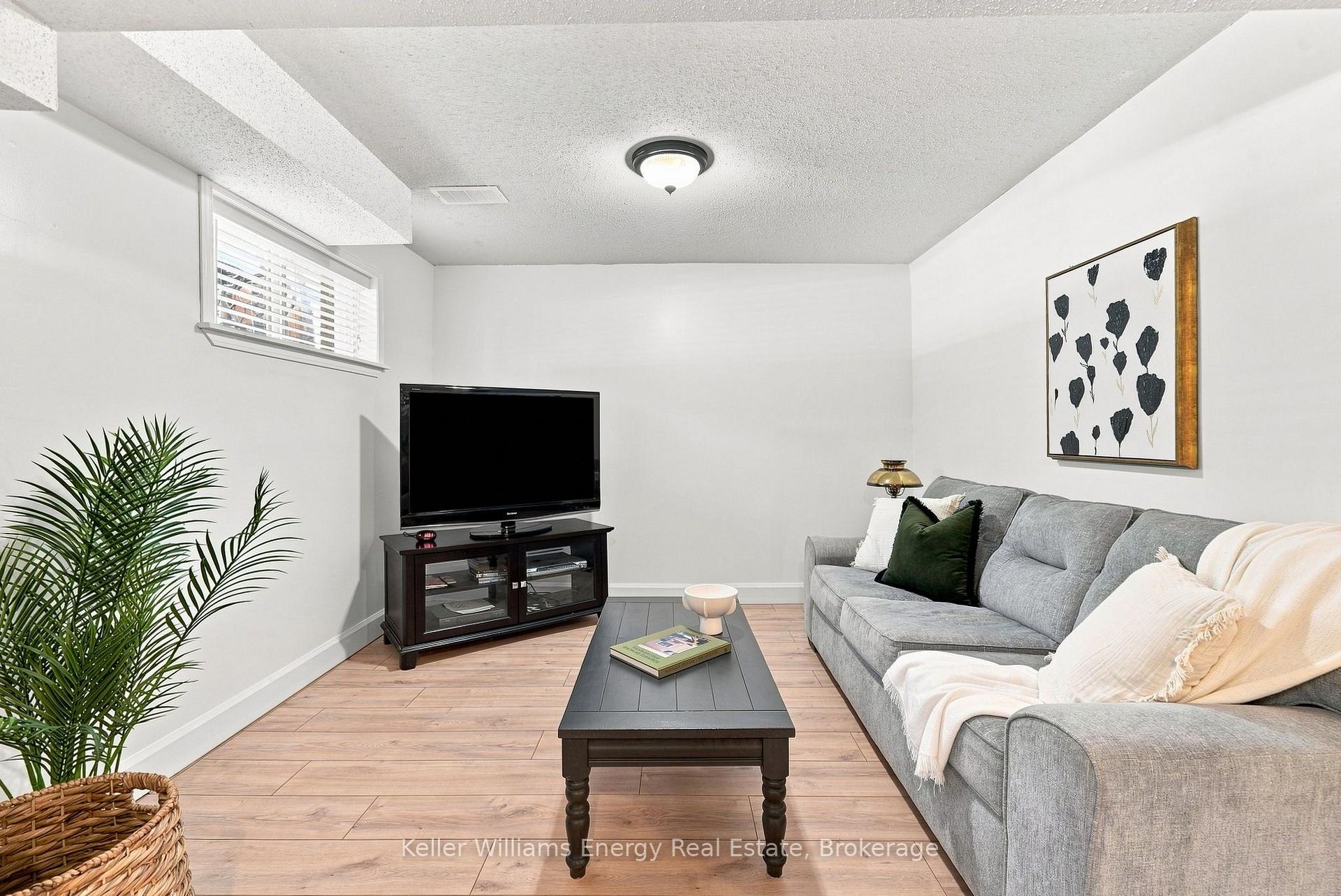 Photo 34 of 860 Copperfield Drive, Oshawa, Eastdale — HOMEH