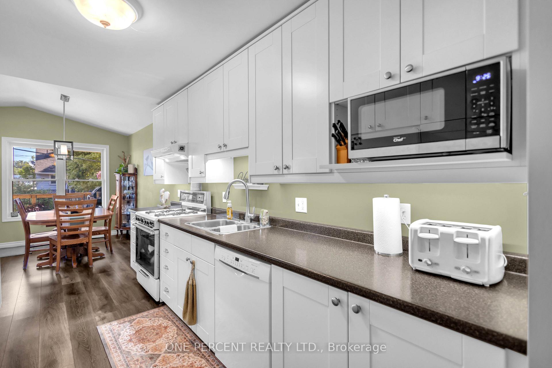 Photo 16 of 71 Alexander Drive, Brantford, Holmesdale-Lansdowne — HOMEH