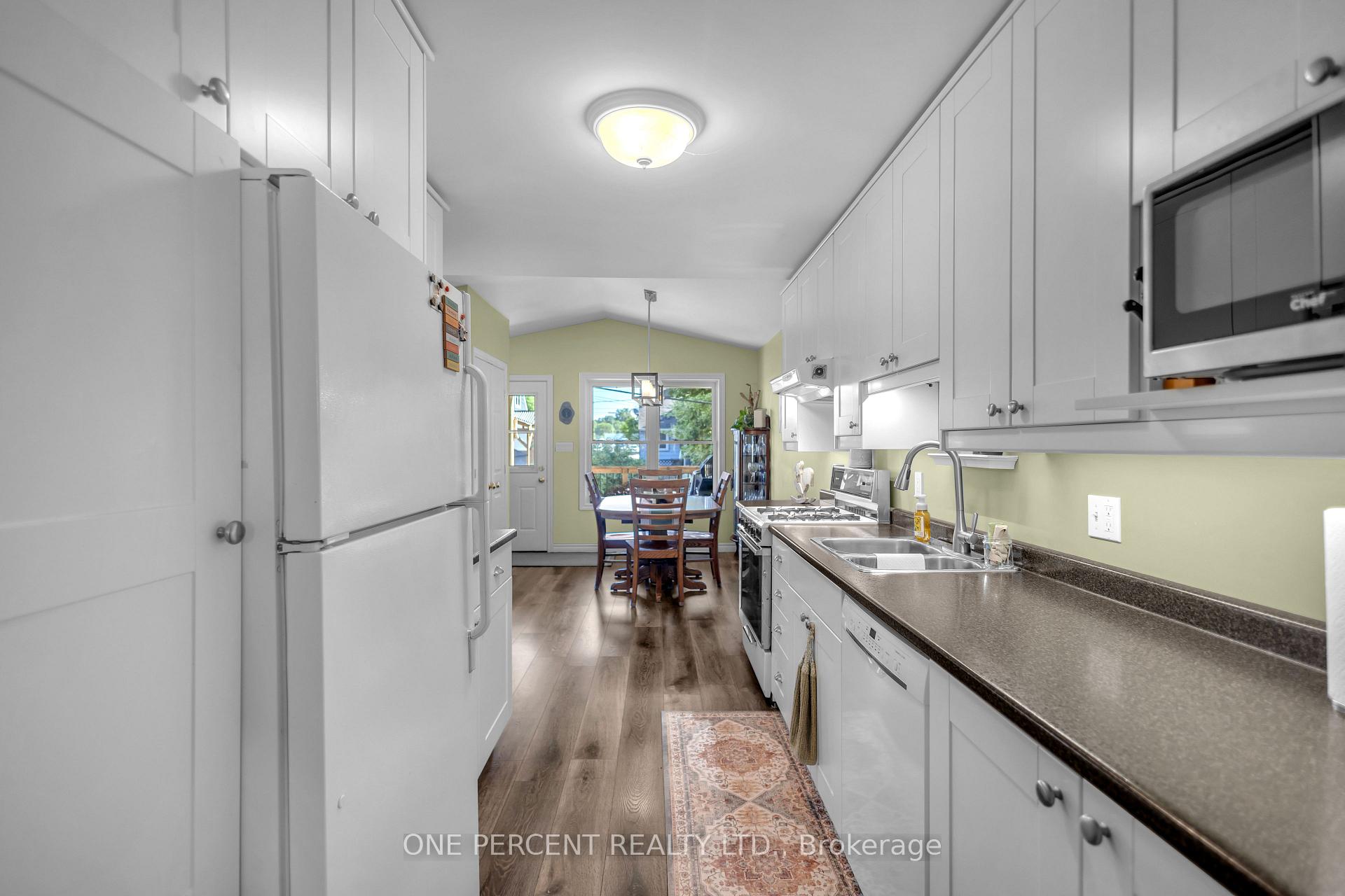 Photo 17 of 71 Alexander Drive, Brantford, Holmesdale-Lansdowne — HOMEH