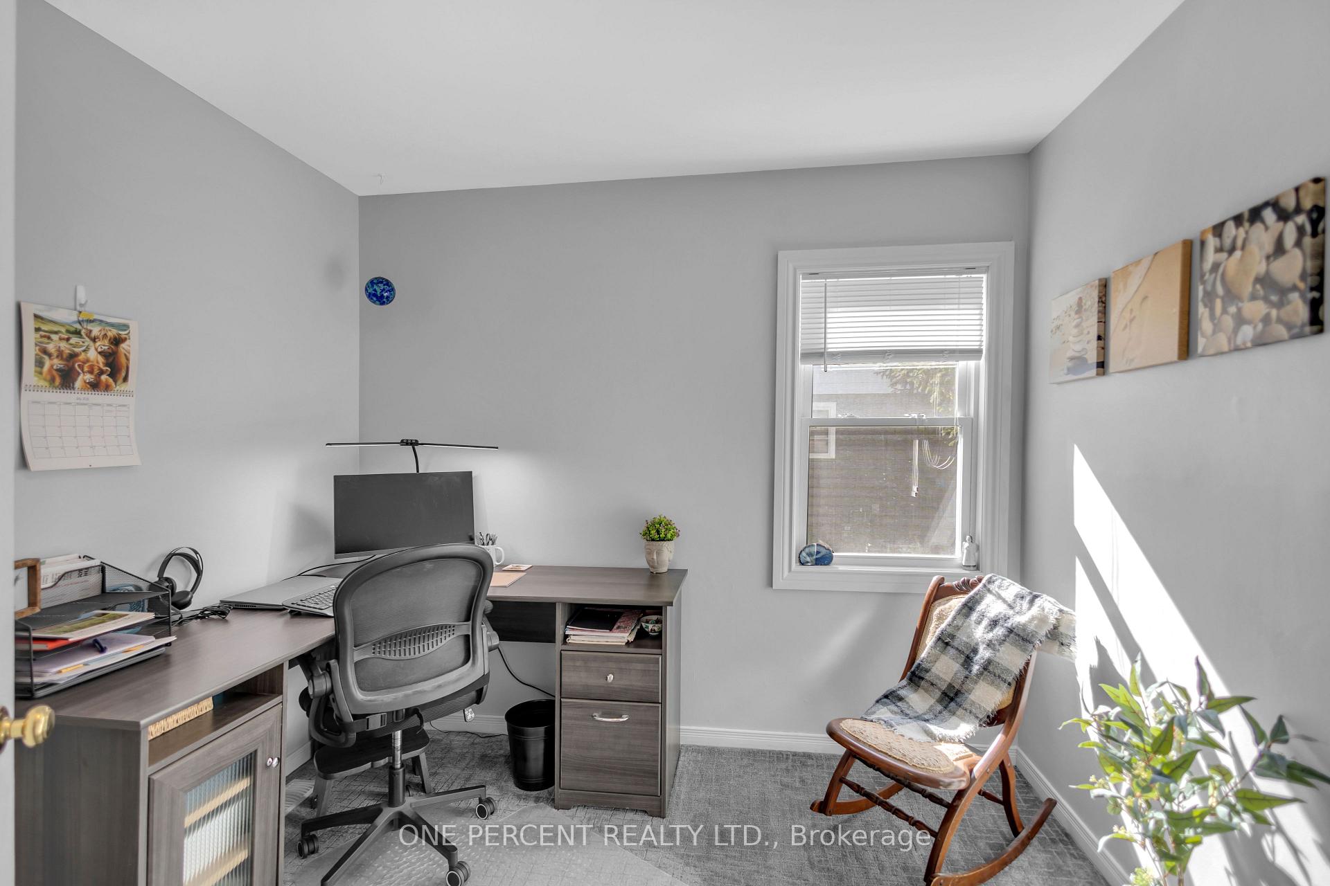 Photo 28 of 71 Alexander Drive, Brantford, Holmesdale-Lansdowne — HOMEH