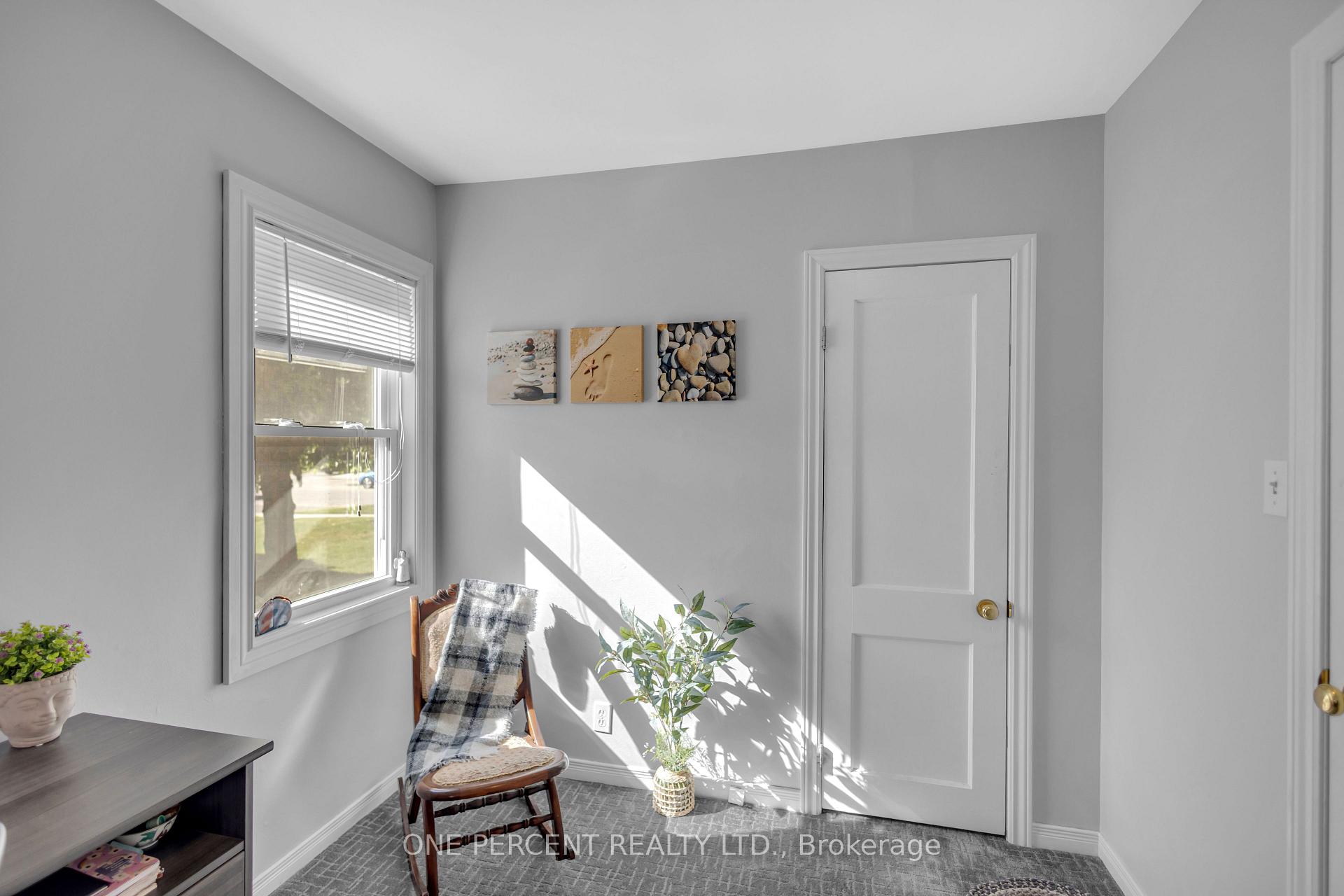 Photo 29 of 71 Alexander Drive, Brantford, Holmesdale-Lansdowne — HOMEH