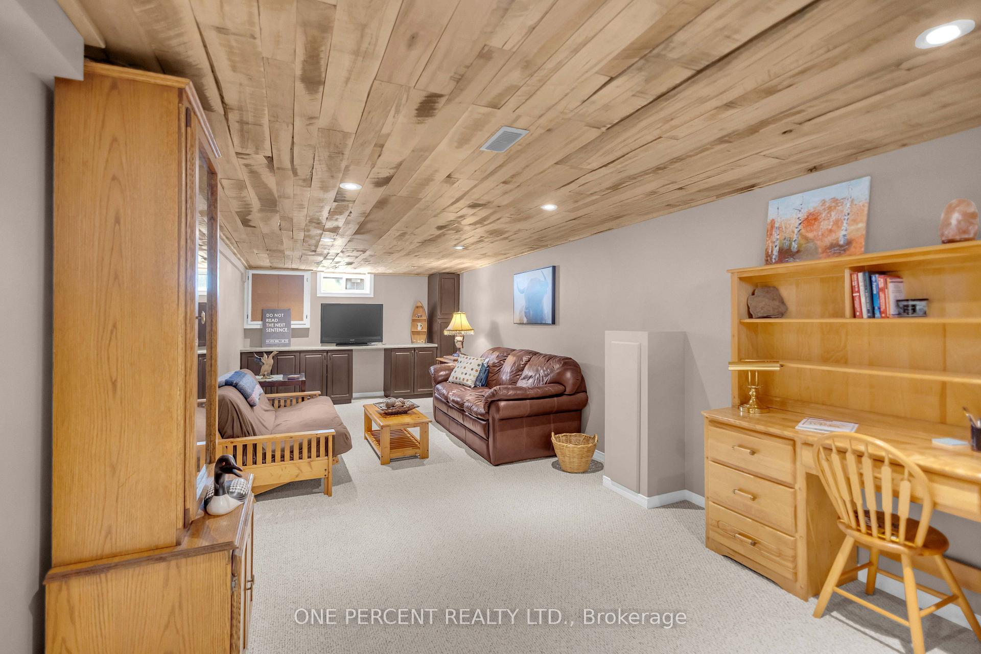 Photo 33 of 71 Alexander Drive, Brantford, Holmesdale-Lansdowne — HOMEH