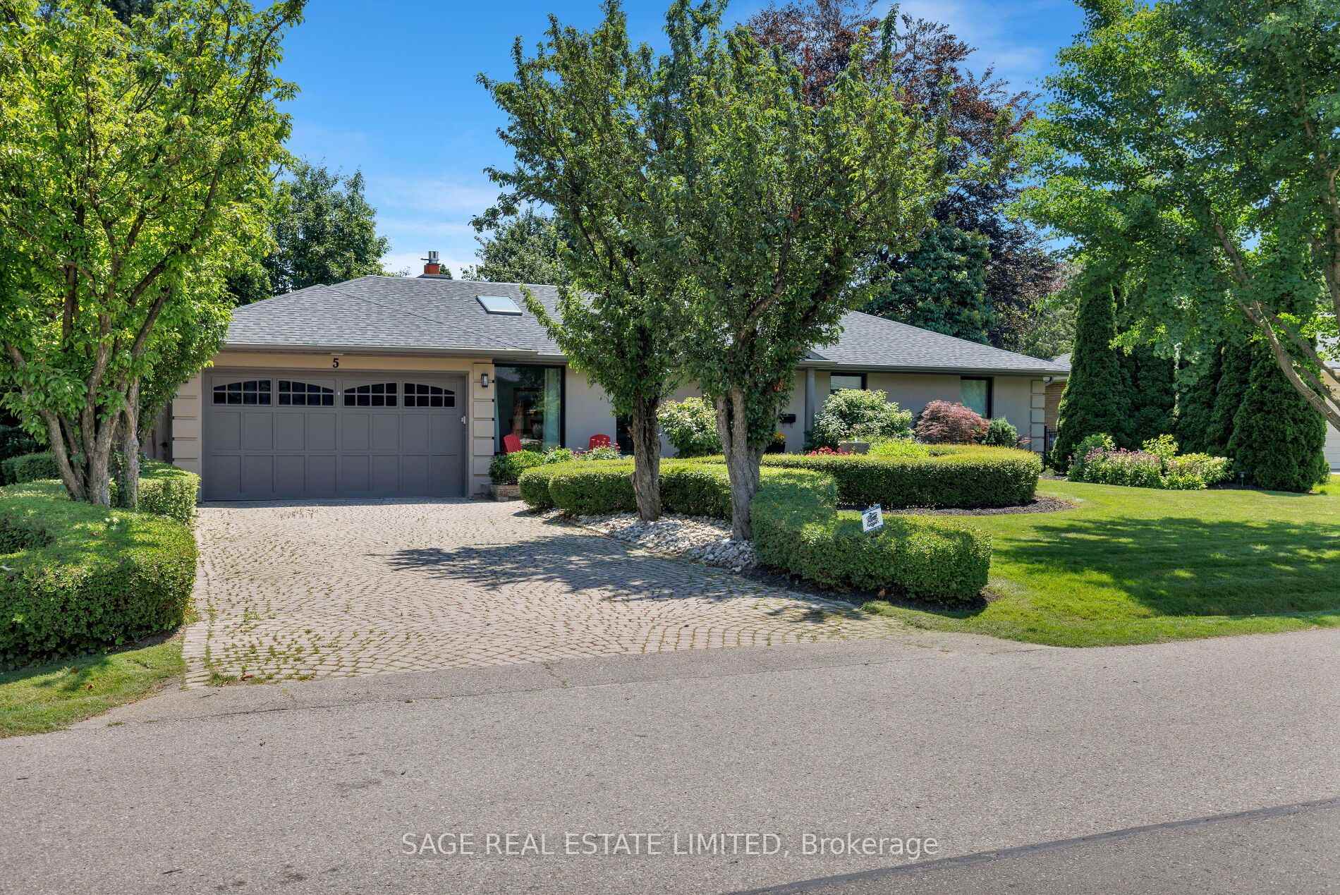 Front of 5 Blair Athol Crescent