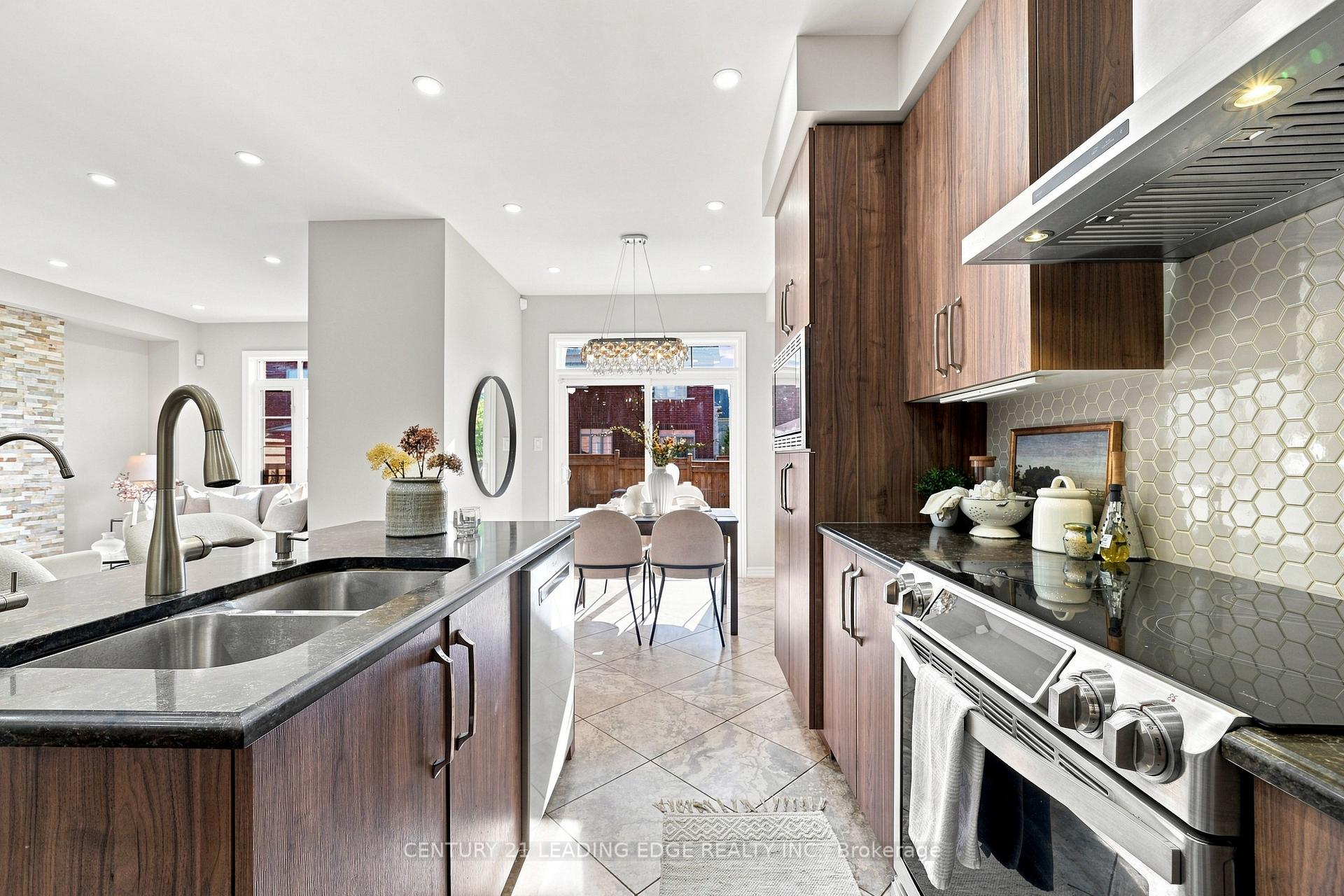 Photo 14 of 42 Workmens Circle, Ajax, Northwest Ajax — HOMEH