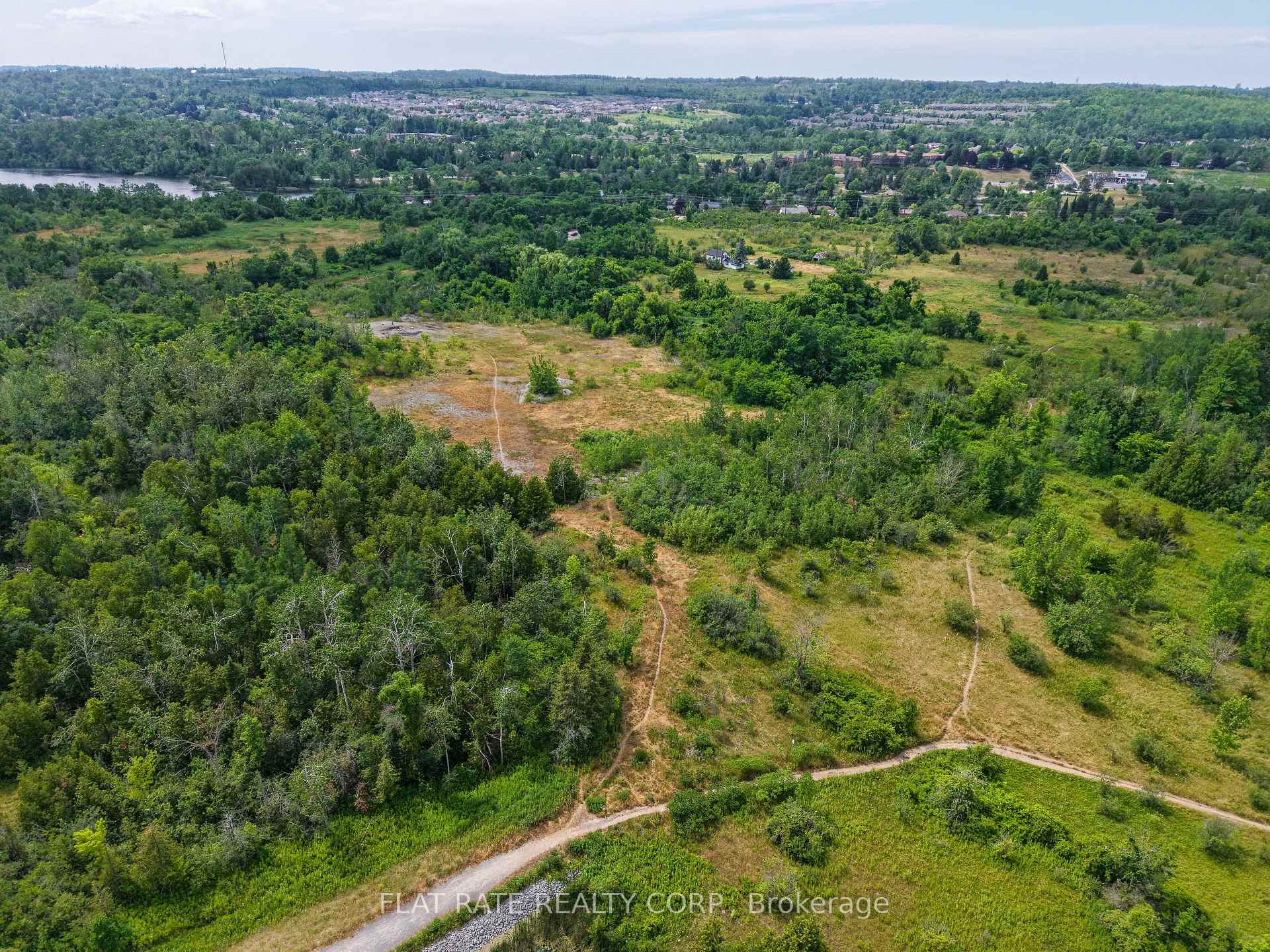 Photo 3 of 1234 Dafoe Drive, Peterborough, Ashburnham Ward 4 — HOMEH