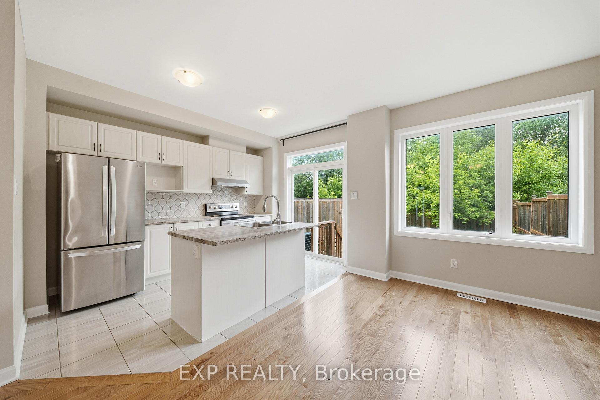 Photo 9 of 222 Geyser Place, Ottawa, Barrhaven - Hearts Desire — HOMEH