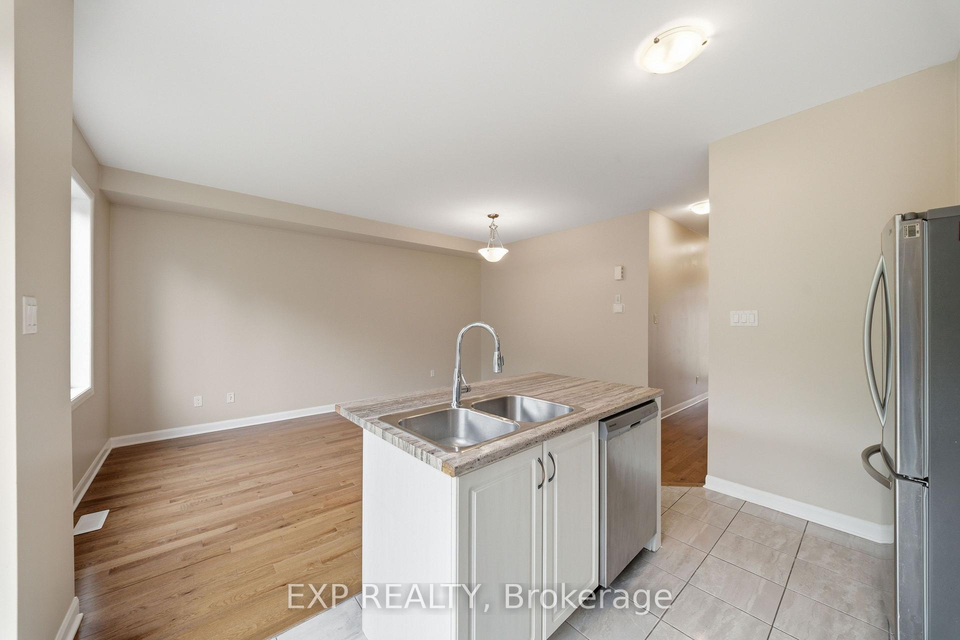 Photo 11 of 222 Geyser Place, Ottawa, Barrhaven - Hearts Desire — HOMEH