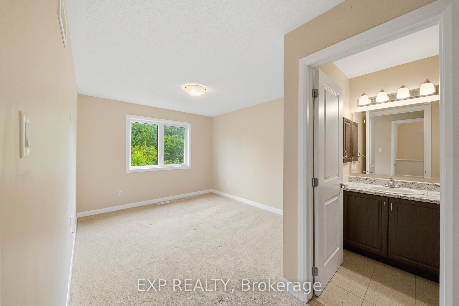 Photo 16 of 222 Geyser Place, Ottawa, Barrhaven - Hearts Desire — HOMEH