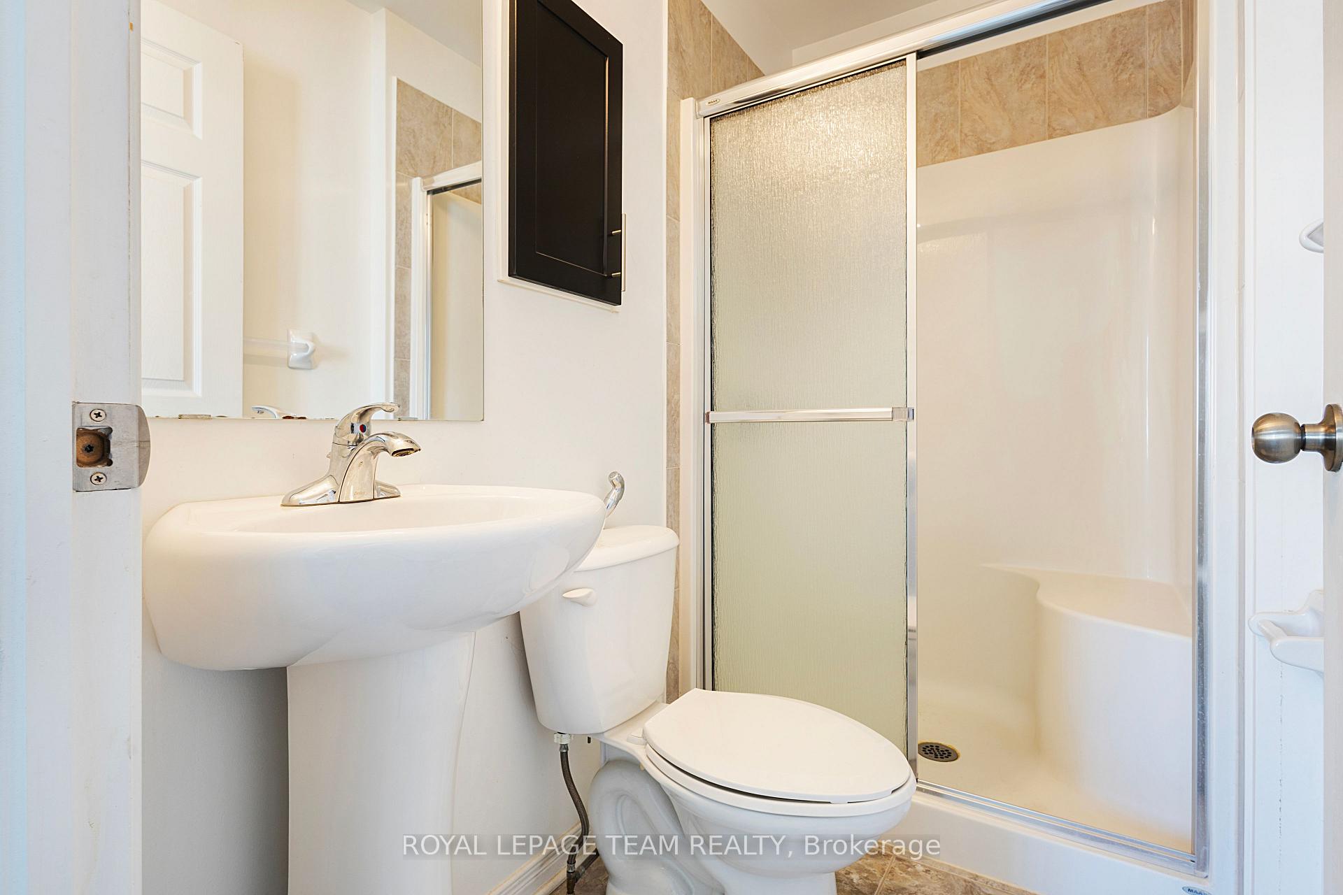 Photo 22 of 566 Simran Private, Ottawa, Barrhaven - Cedargrove/Fraserdale — HOMEH