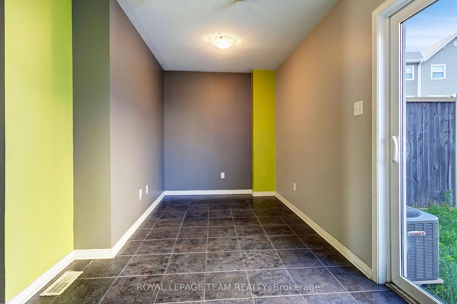 Photo 27 of 566 Simran Private, Ottawa, Barrhaven - Cedargrove/Fraserdale — HOMEH