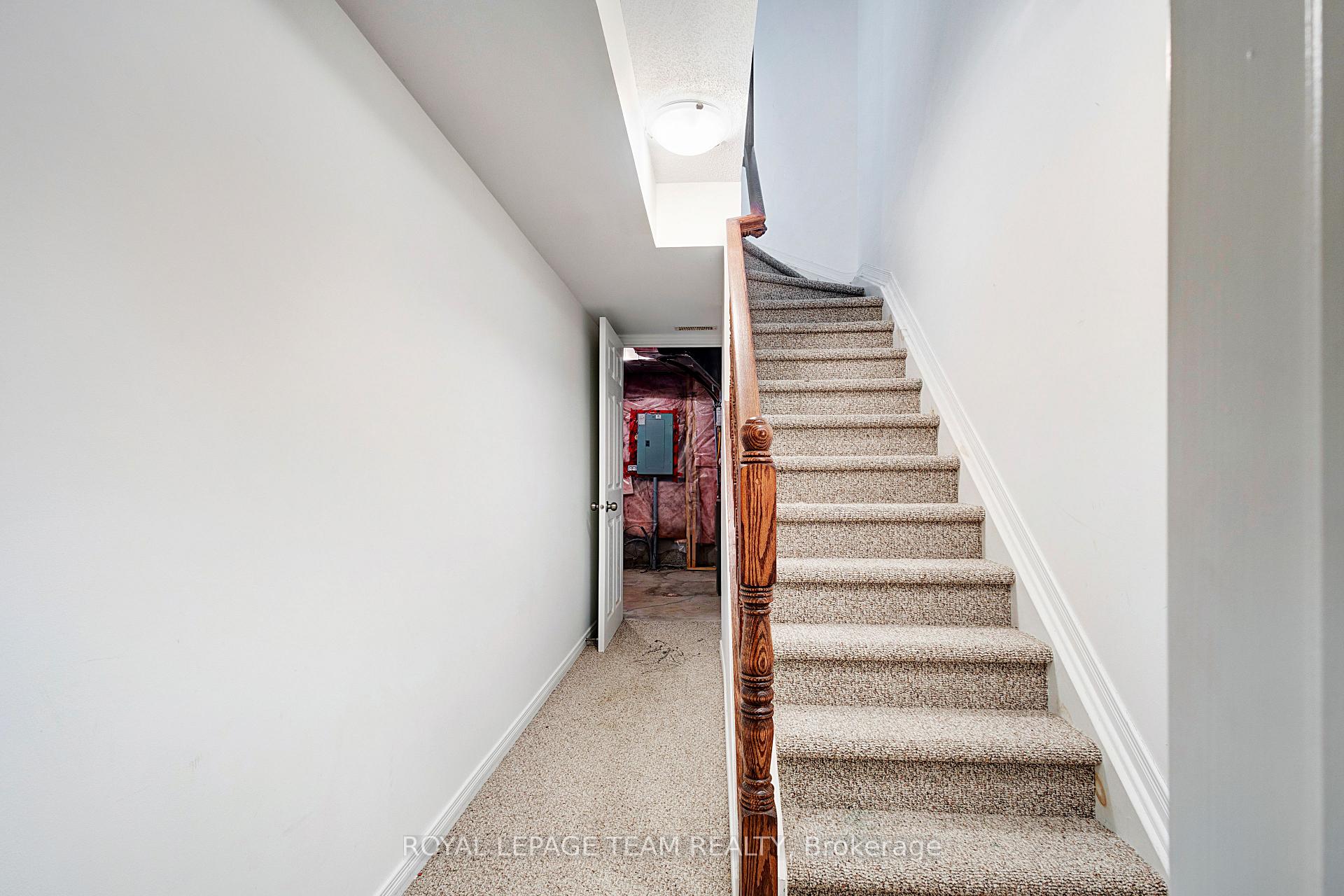 Photo 30 of 566 Simran Private, Ottawa, Barrhaven - Cedargrove/Fraserdale — HOMEH