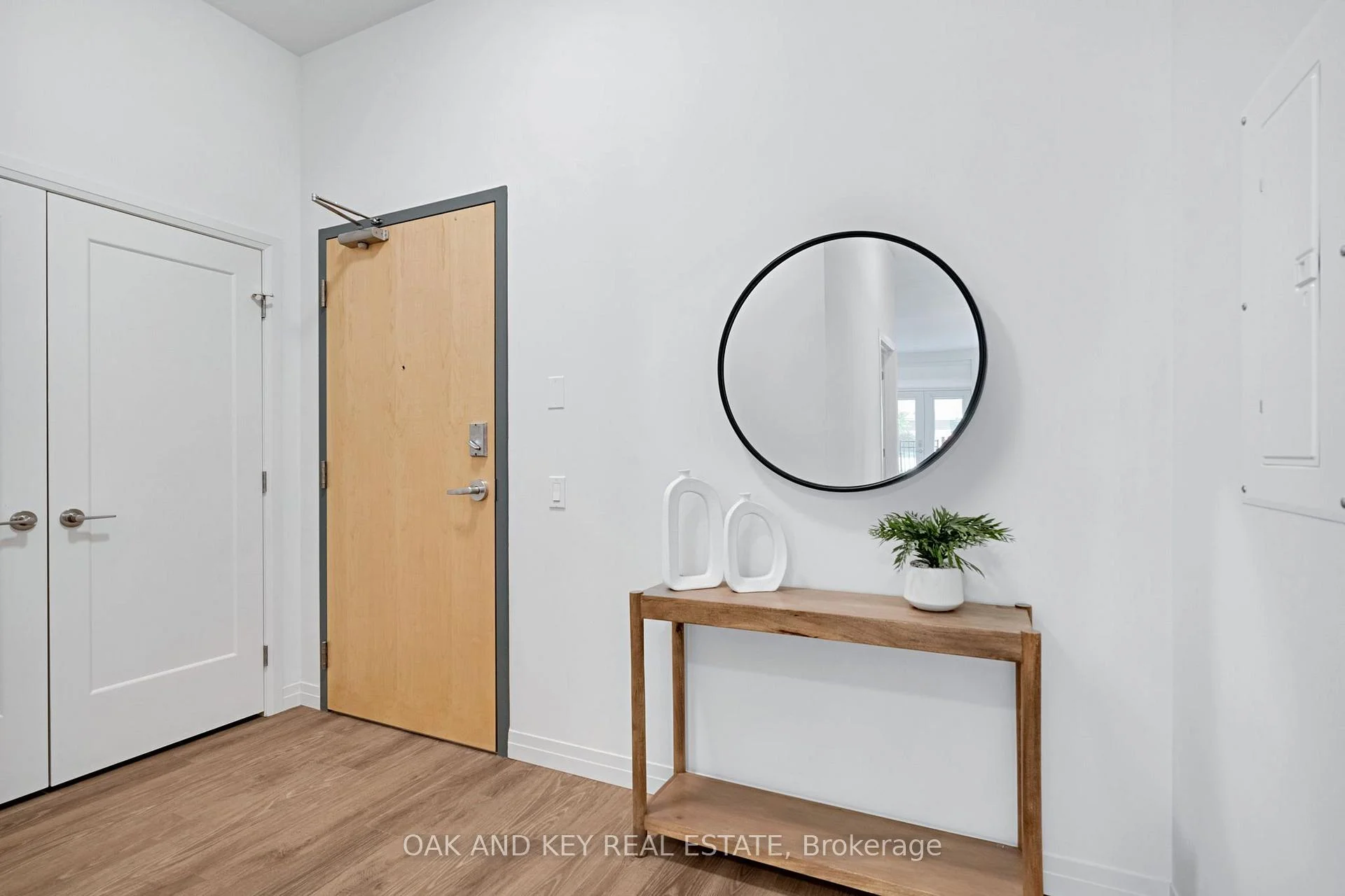 Photo 4 of Unit 107, 385 Hill Street, London, East K — HOMEH