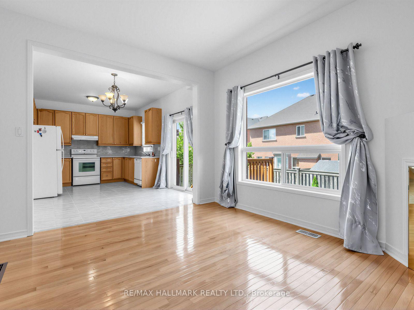 Photo 6 of 79 Wheelwright Drive, Richmond Hill, Oak Ridges Lake Wilcox — HOMEH