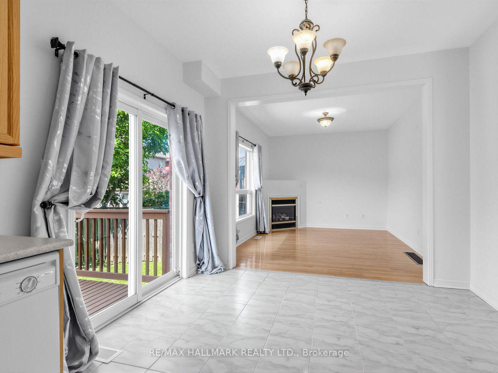 Photo 9 of 79 Wheelwright Drive, Richmond Hill, Oak Ridges Lake Wilcox — HOMEH