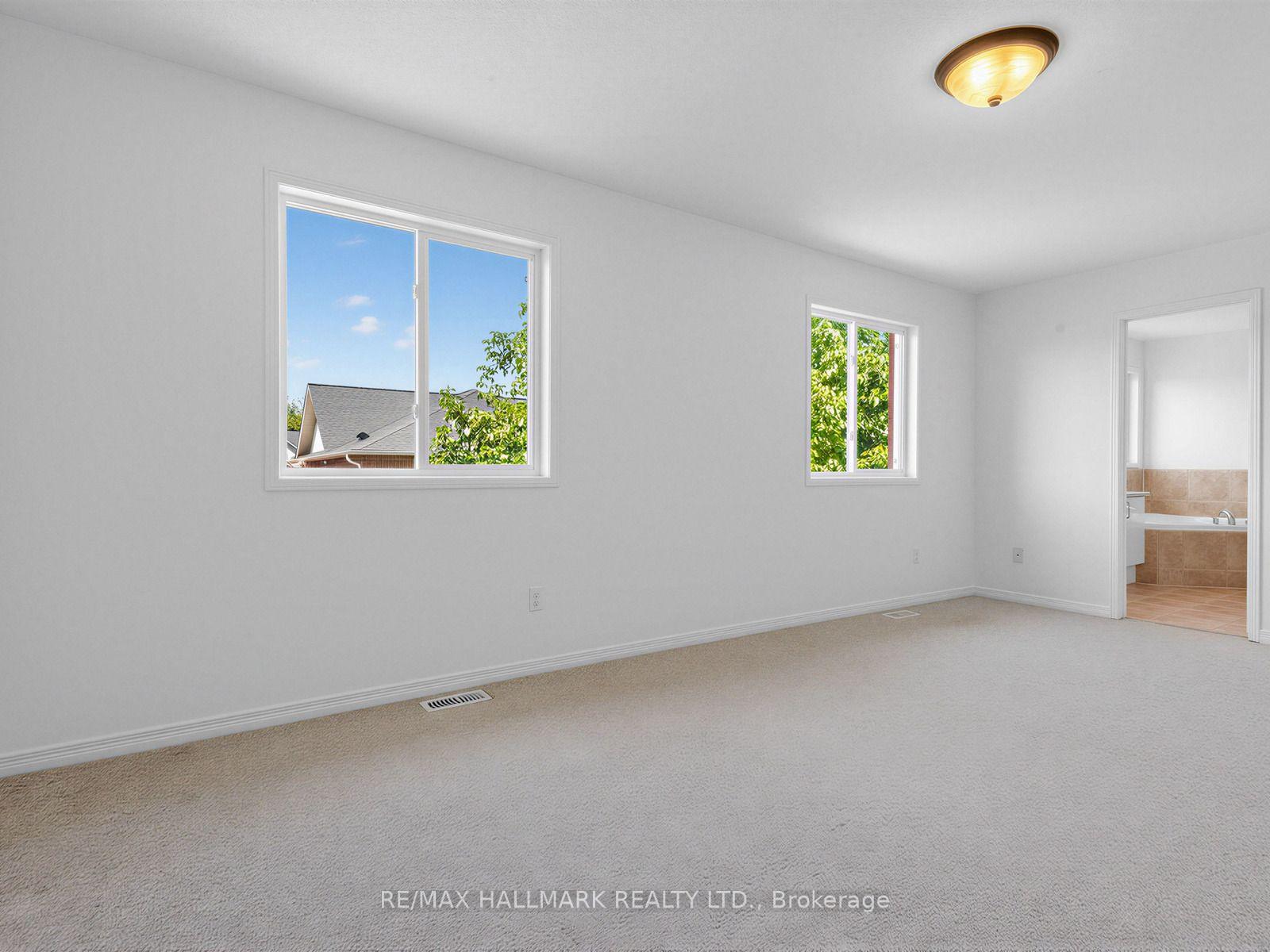 Photo 12 of 79 Wheelwright Drive, Richmond Hill, Oak Ridges Lake Wilcox — HOMEH