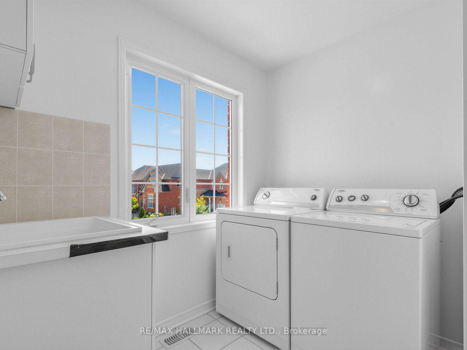 Photo 15 of 79 Wheelwright Drive, Richmond Hill, Oak Ridges Lake Wilcox — HOMEH