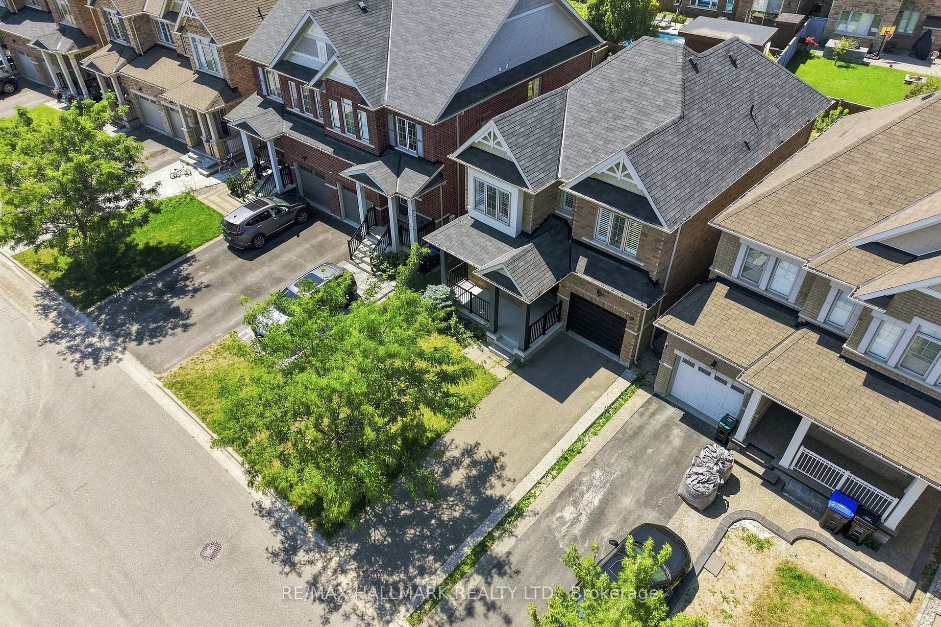 Photo 3 of 82 Martin Trail, New Tecumseth, Tottenham — HOMEH