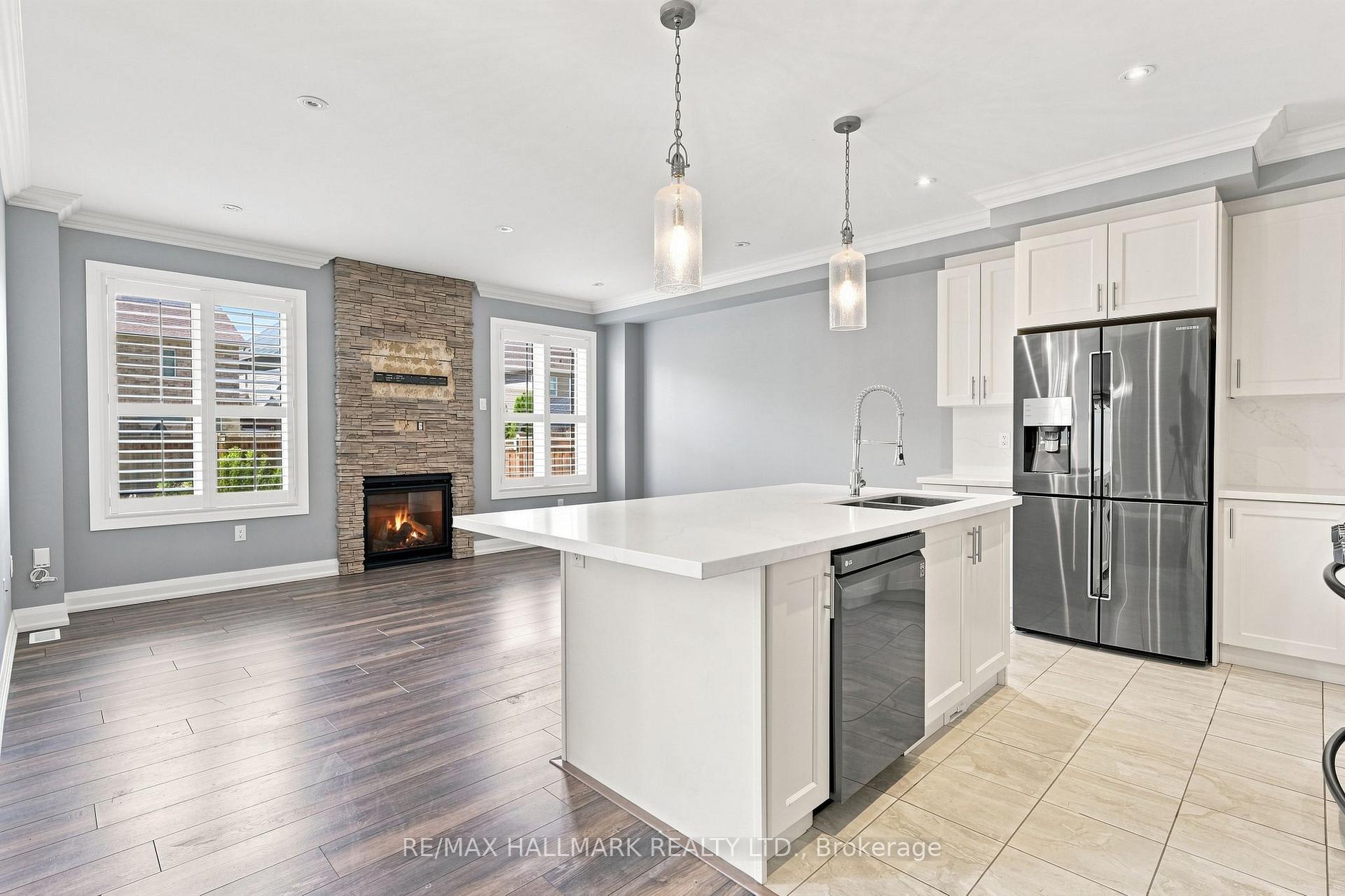 Photo 11 of 82 Martin Trail, New Tecumseth, Tottenham — HOMEH