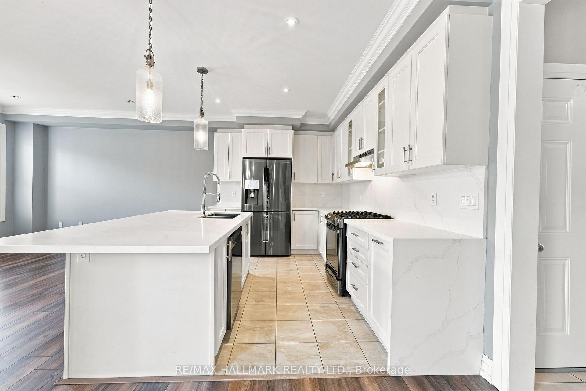 Photo 13 of 82 Martin Trail, New Tecumseth, Tottenham — HOMEH