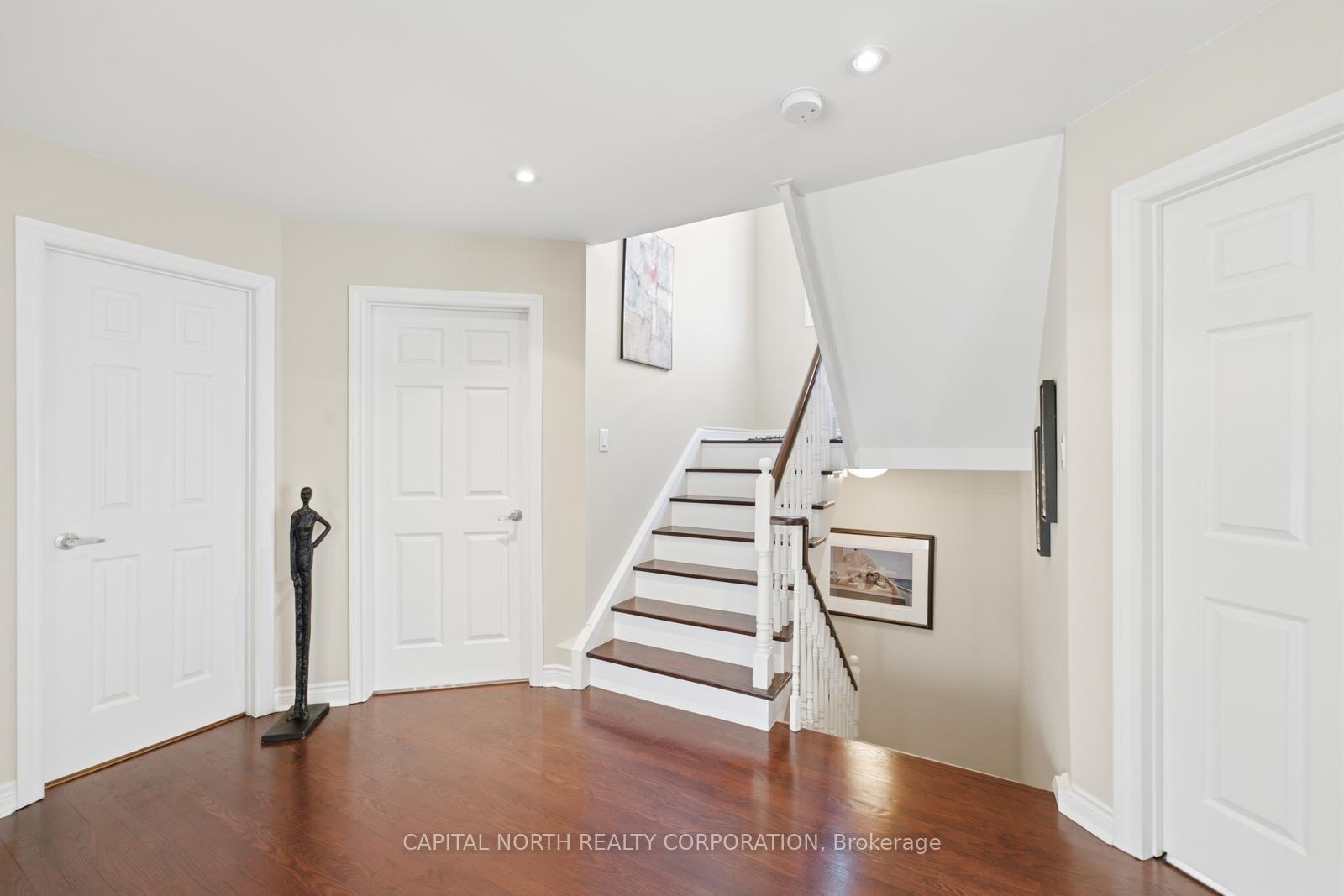 Photo 22 of 40 Claremont Lane, Vaughan, West Woodbridge — HOMEH