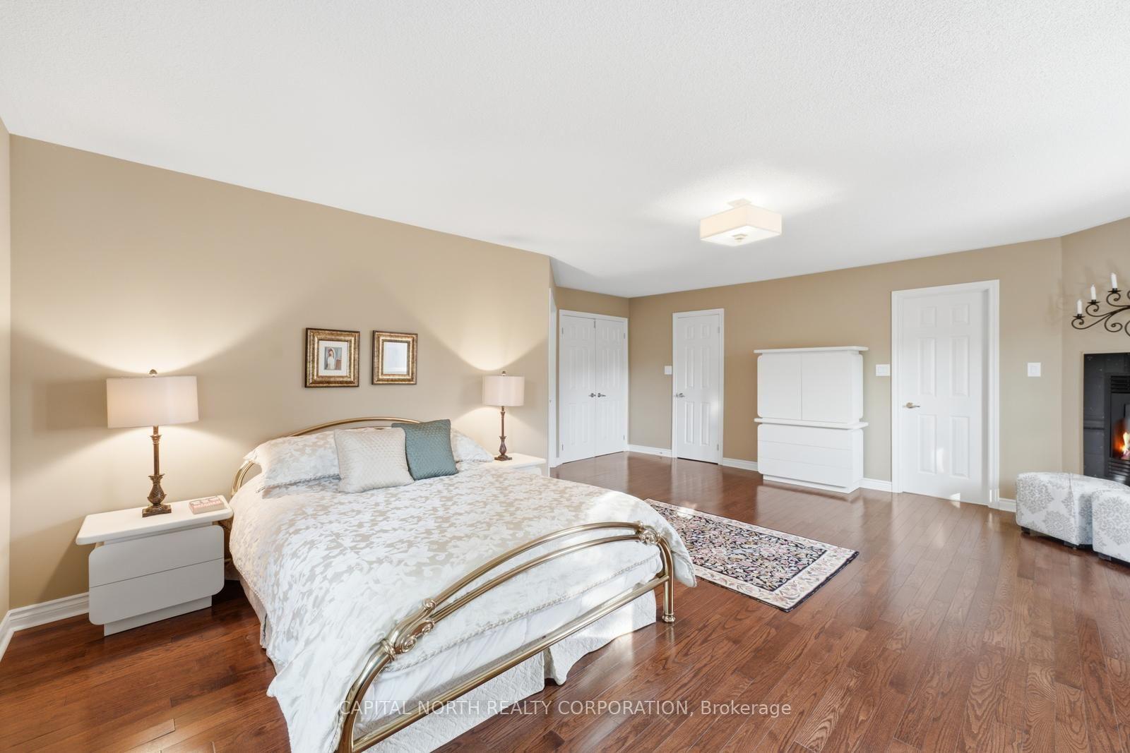 Photo 24 of 40 Claremont Lane, Vaughan, West Woodbridge — HOMEH